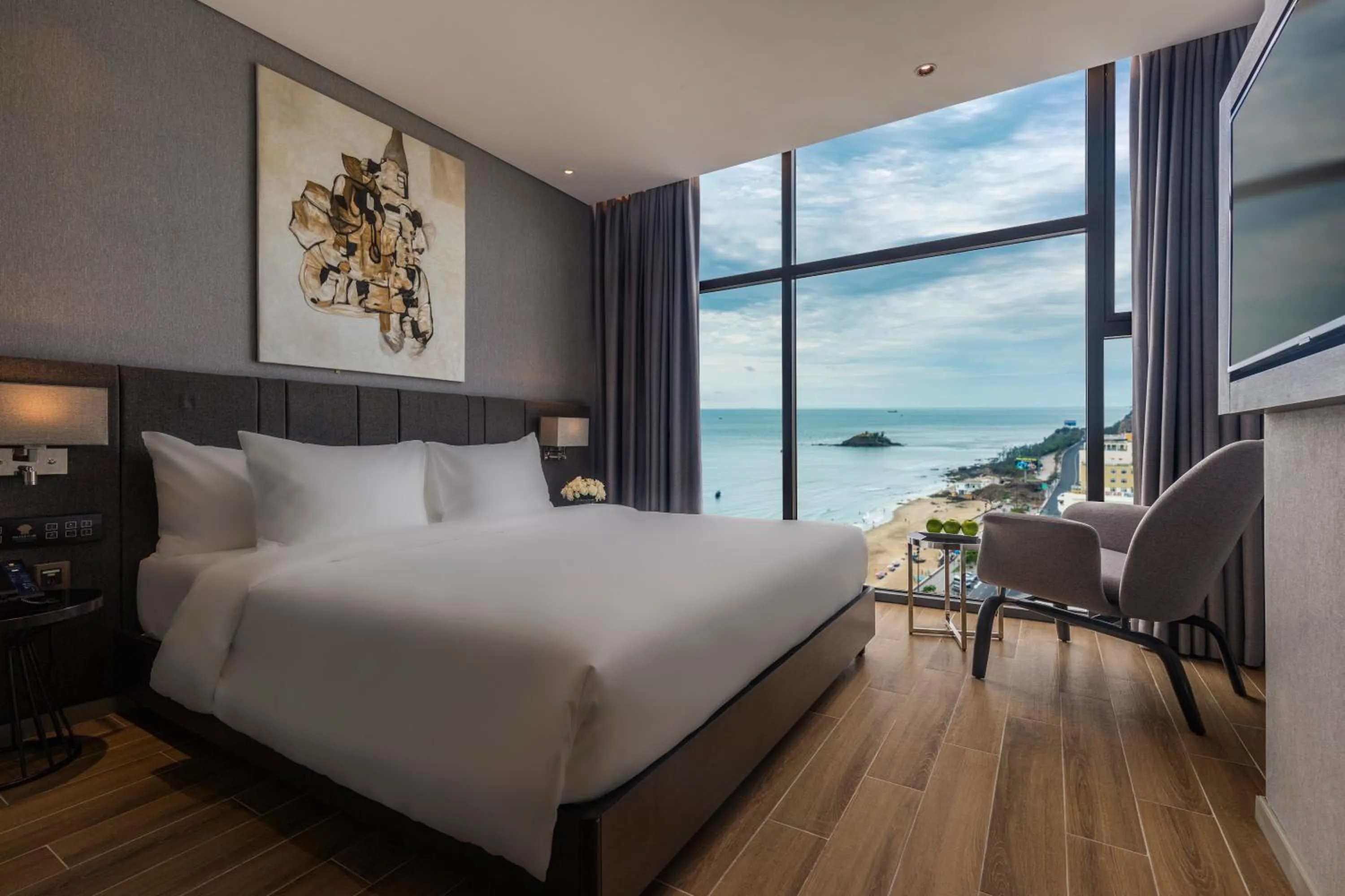 Bed in Premier Pearl Hotel Vung Tau