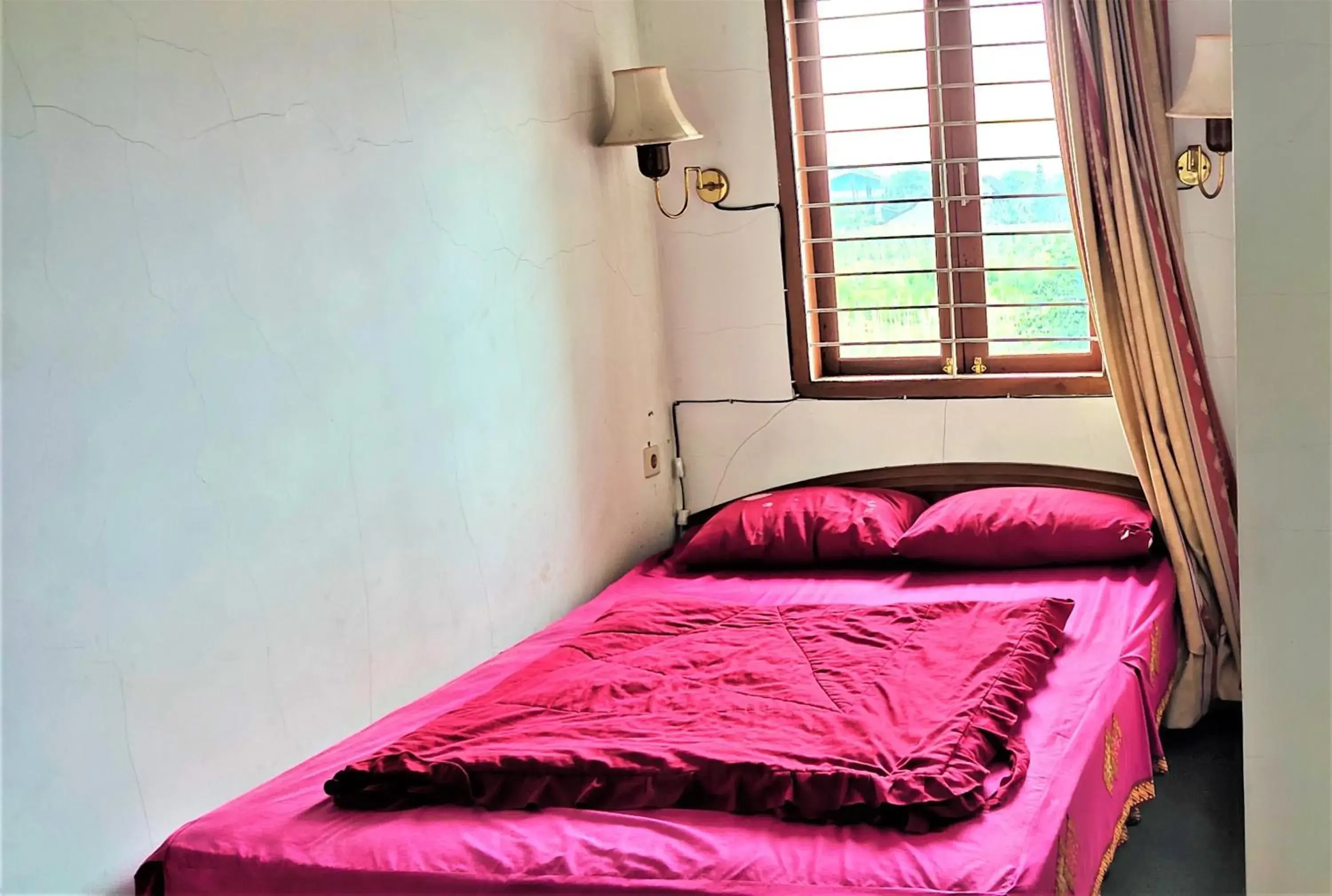 Bedroom, Bed in Villa Orange Lembang Pengkolan Bedroom, Bed in Villa Orange Lembang Pengkolan