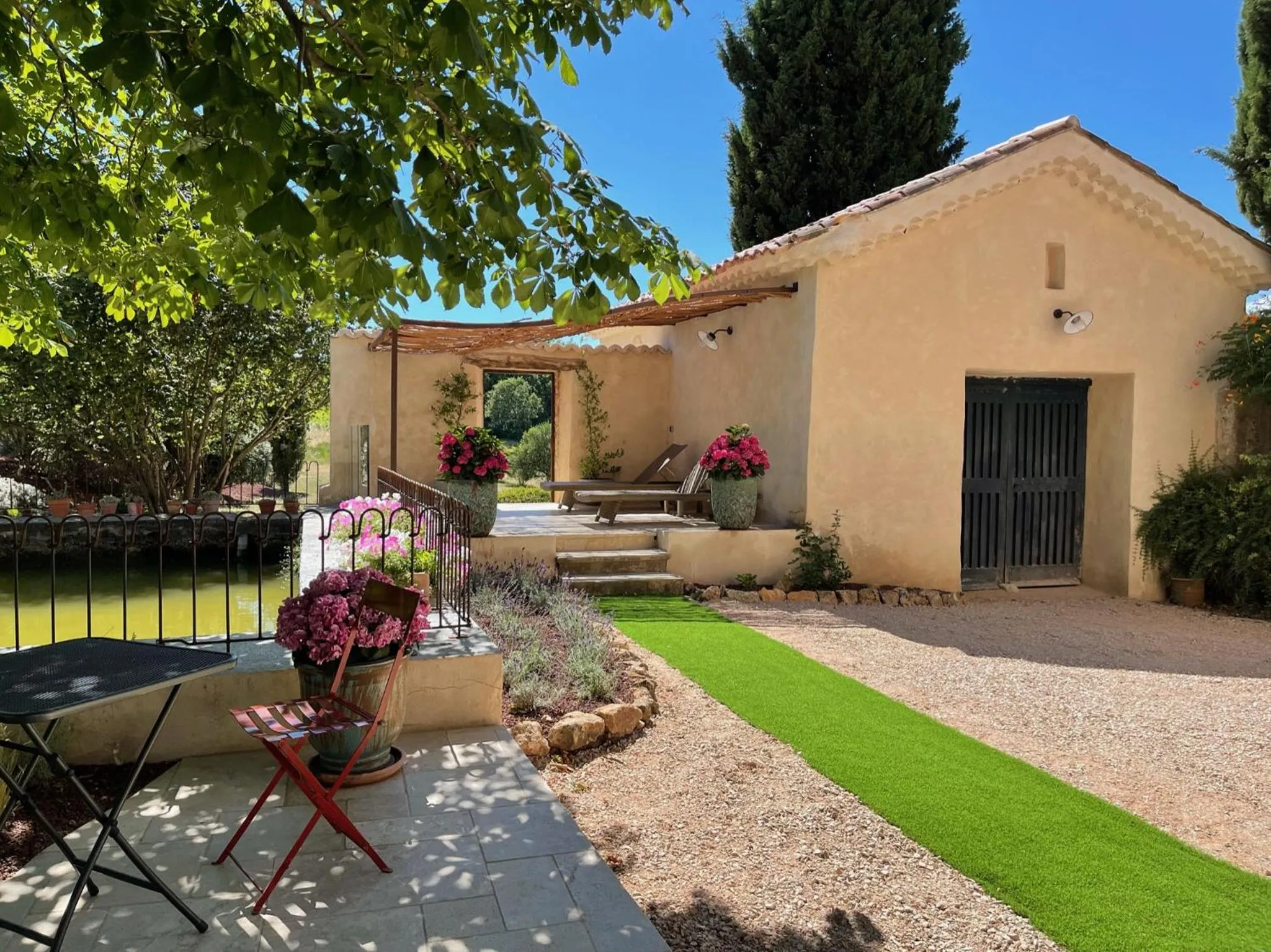 Patio in Domaine Les Mûriers