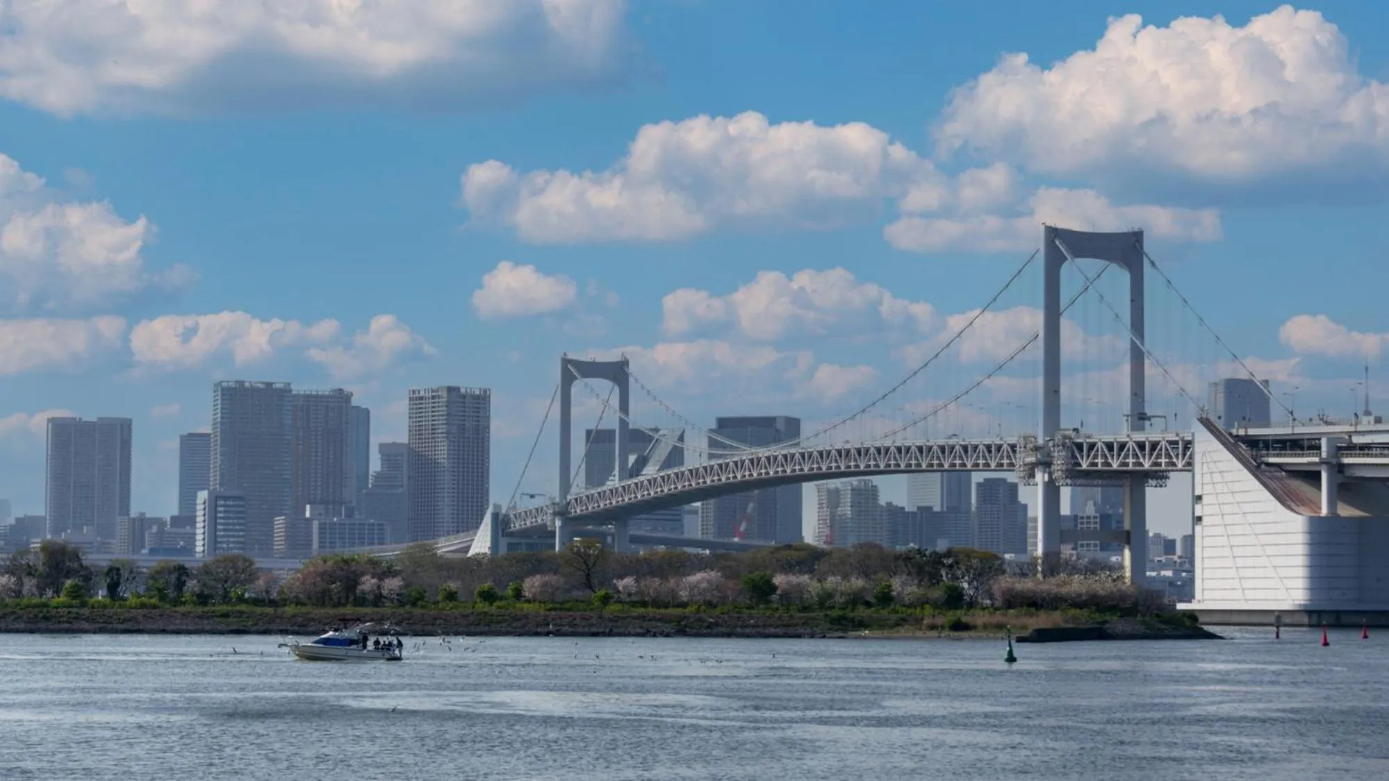 Nearby landmark in Toyoko Inn Tokyo Shinagawa Konan-guchi Tennozu Isle