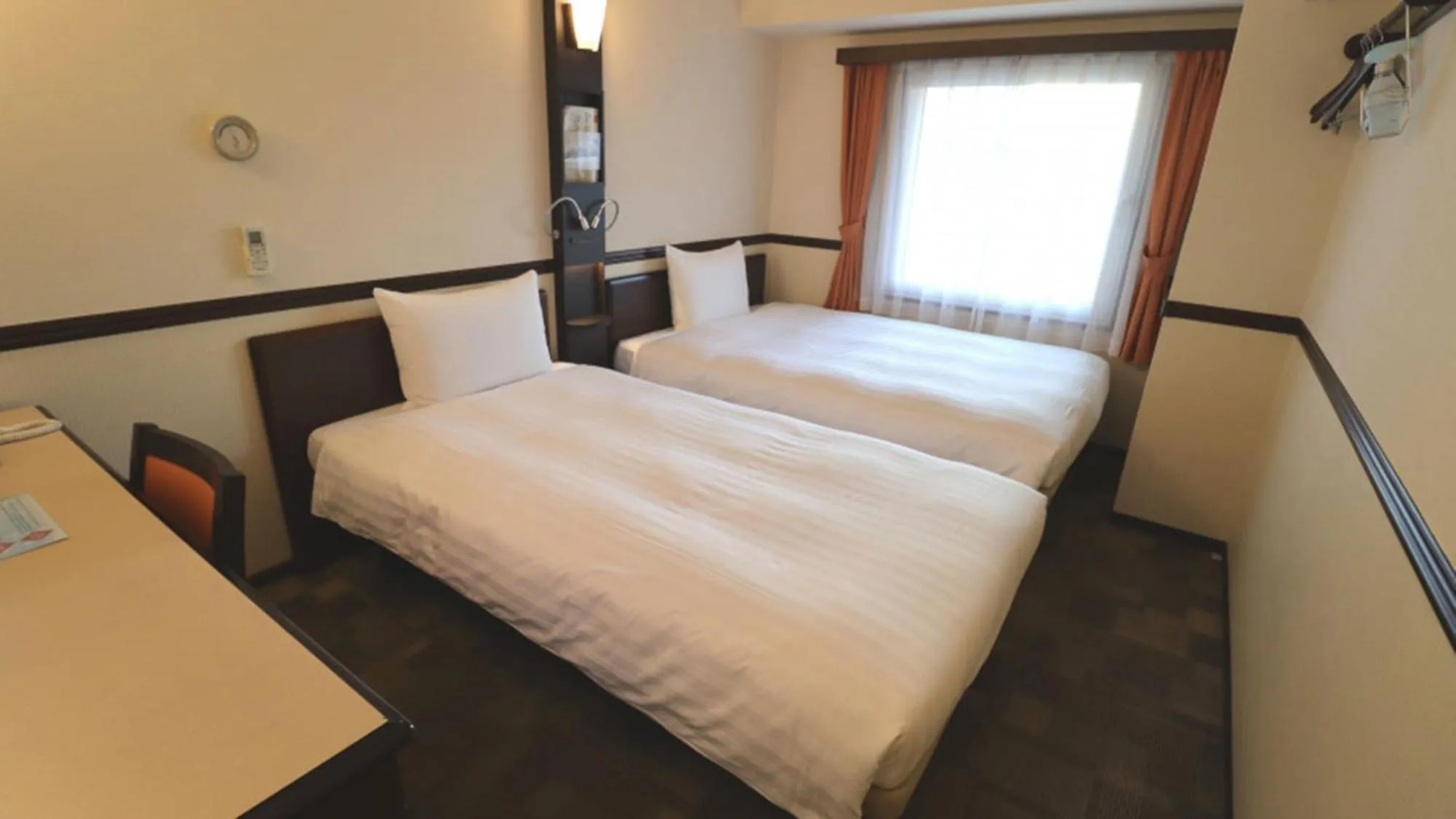 Bedroom, Bed in Toyoko Inn Tokyo Shinagawa Konan-guchi Tennozu Isle