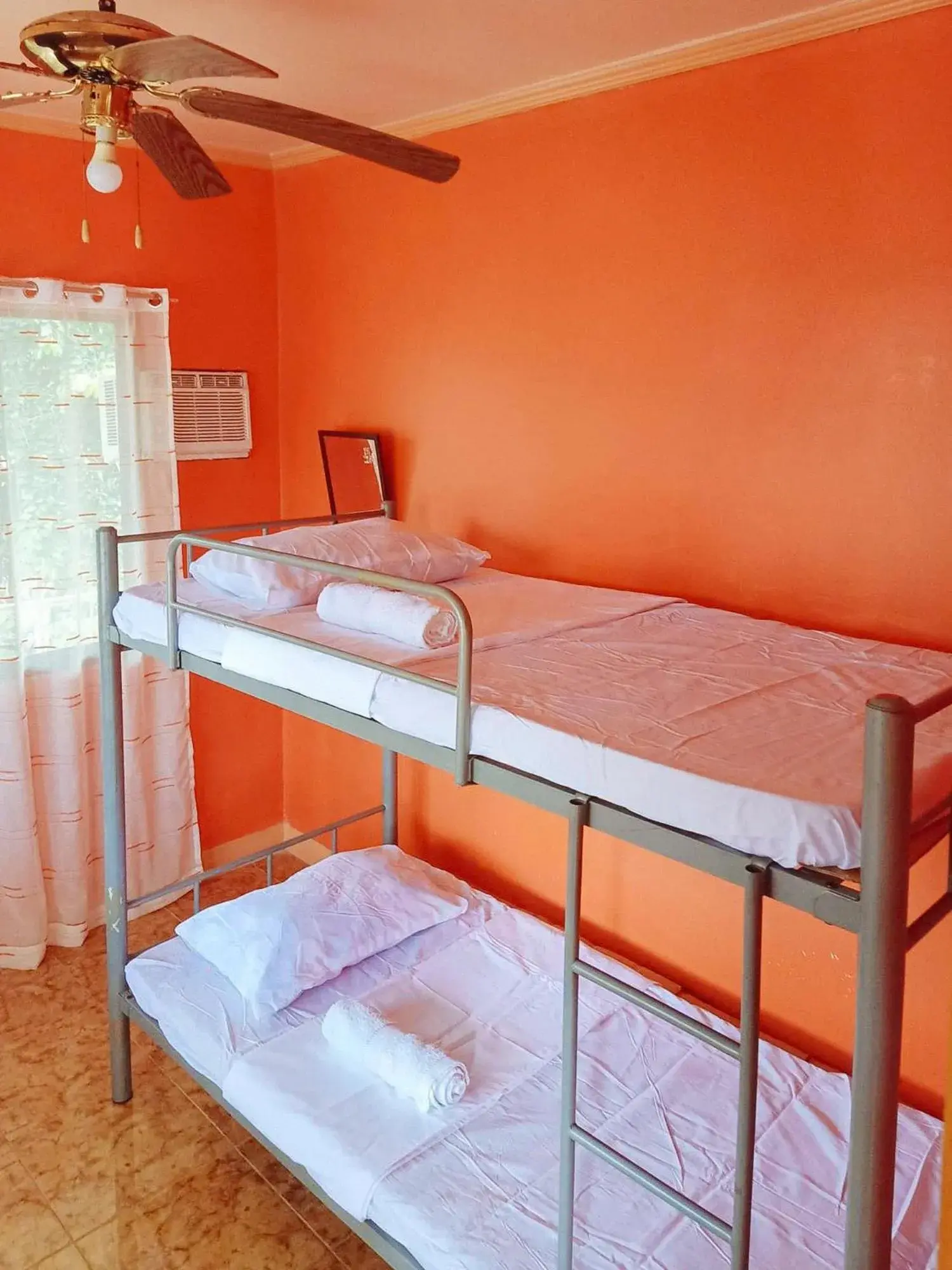 Bed in RedDoorz @ Garcia Hernandez Bohol Bed in RedDoorz @ Garcia Hernandez Bohol