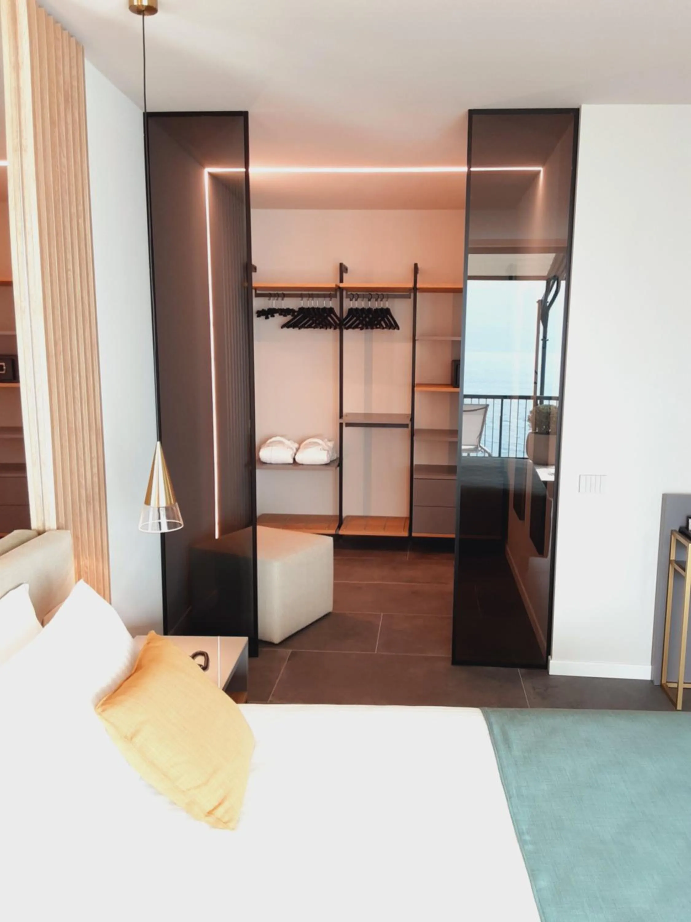 Bed in HOTEL ASTOR