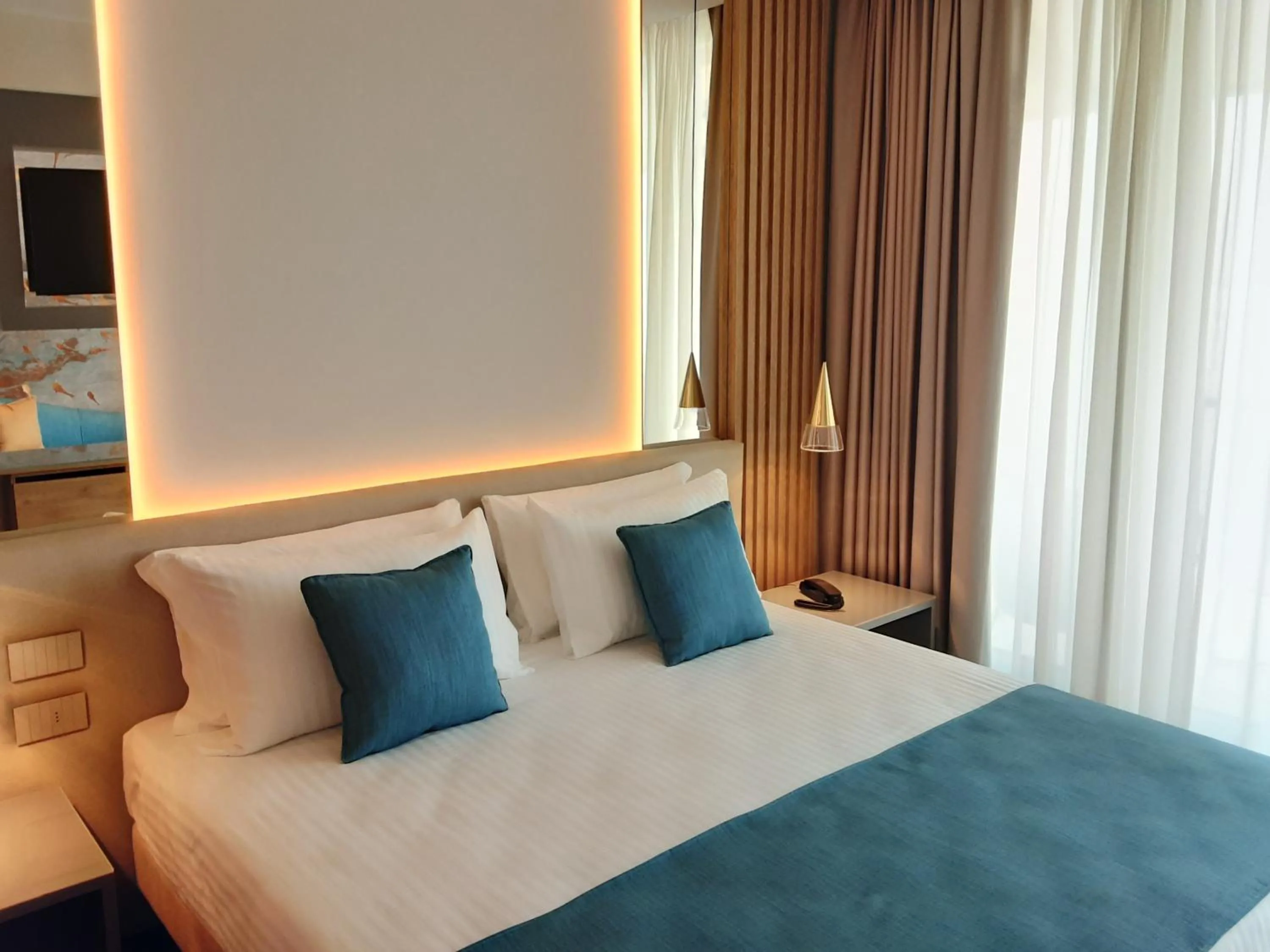 Bed in HOTEL ASTOR