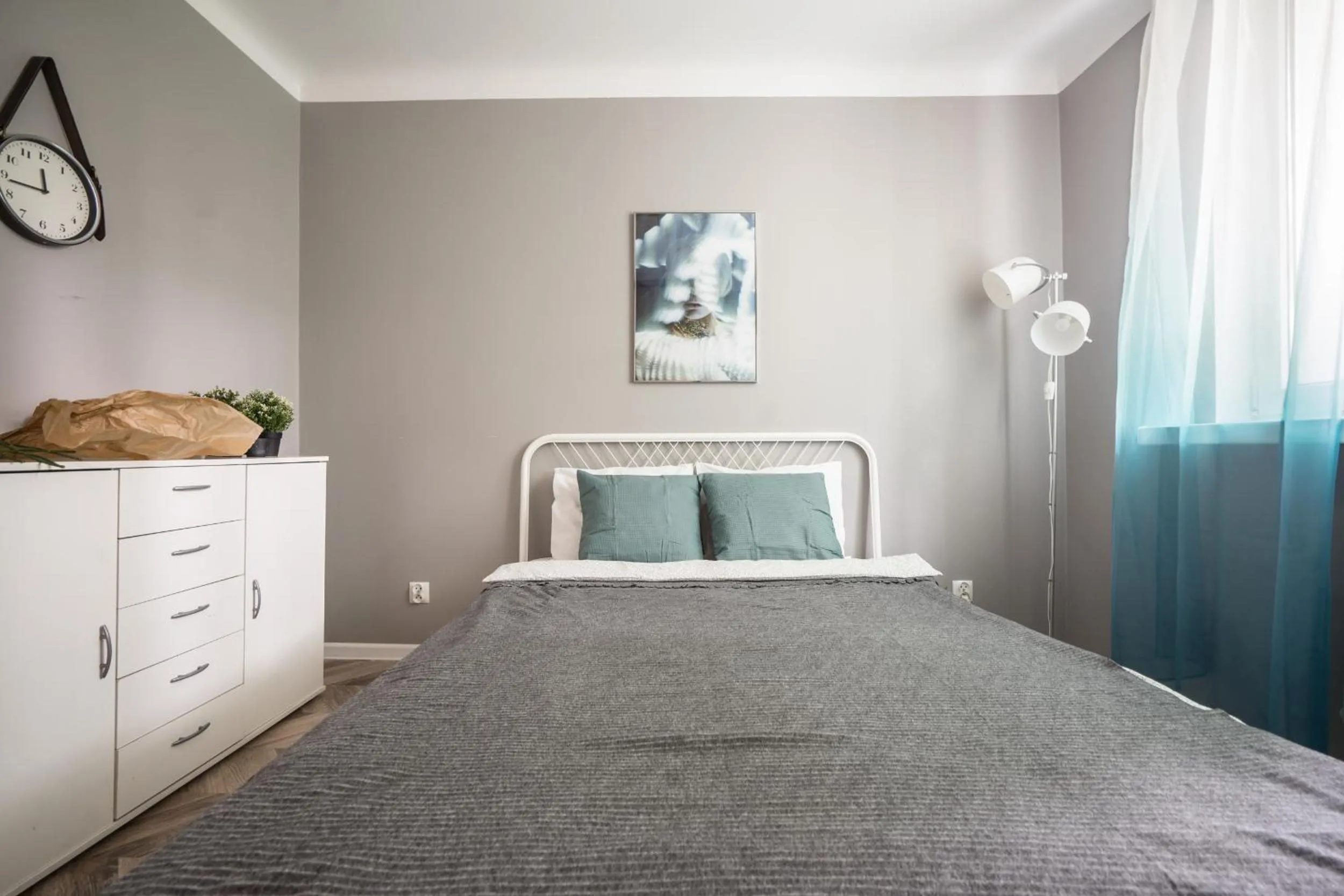Bed in oompH Warsaw Central Apartment