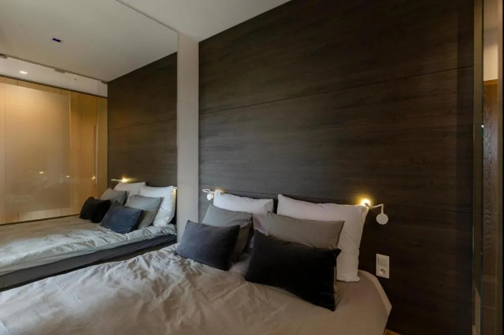 Bed in LupoApartments z Klimatyzacją do wyboru z Jacuzzi Pole Dance Parking Dostęp na Kod