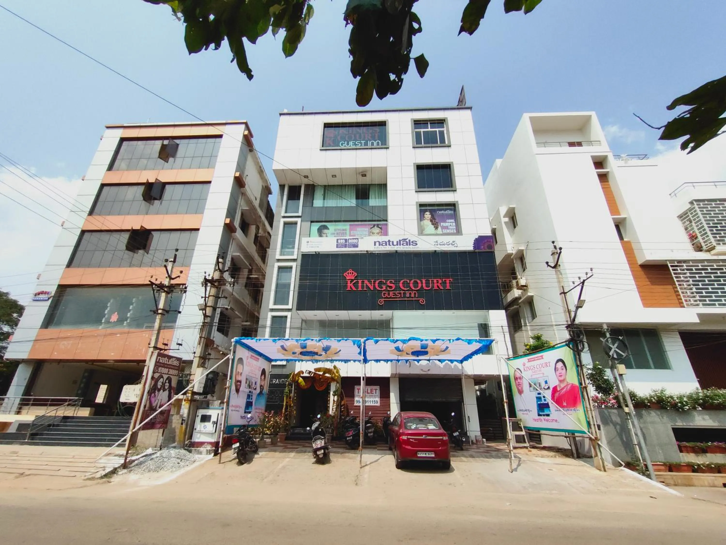 Kings Court Guest Inn