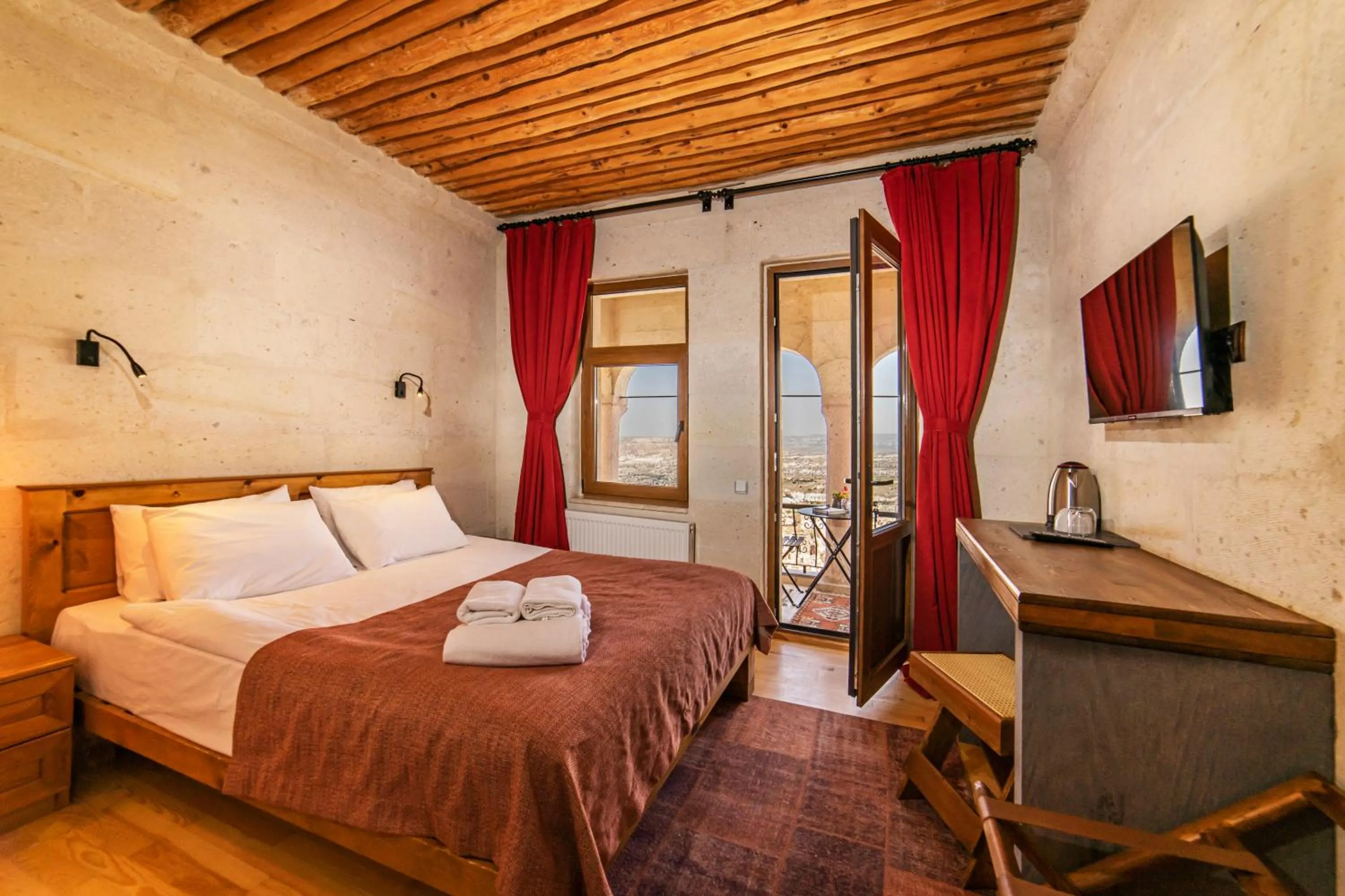 Photo of the whole room, Bed in Alice in Cappadocia