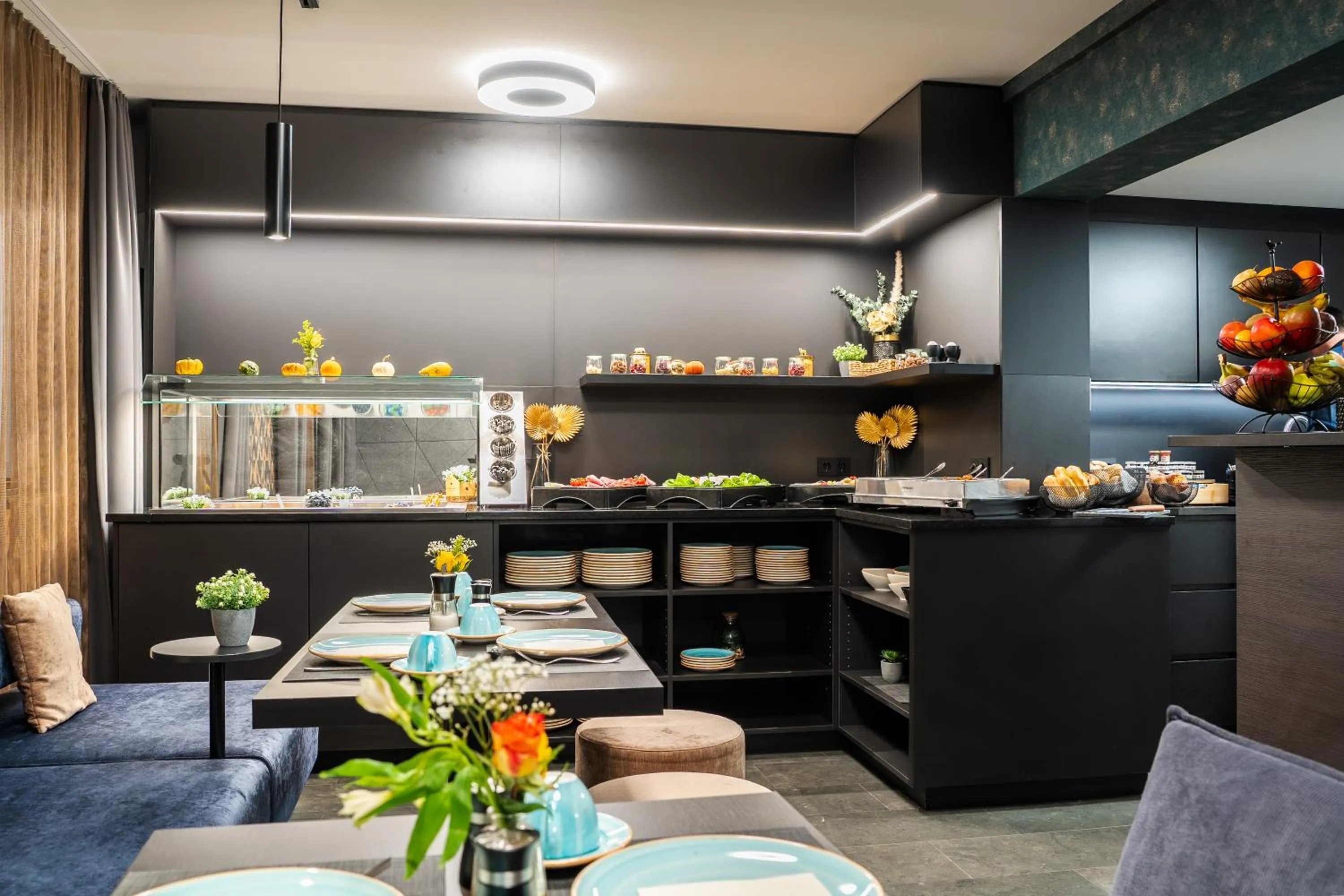 Breakfast in We rooms Hotel