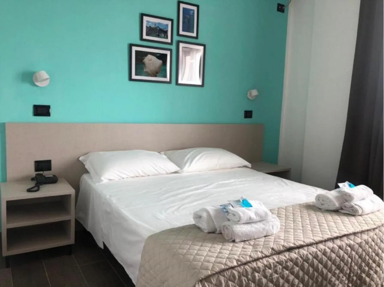 Bed in Hotel Palazzo Caveja