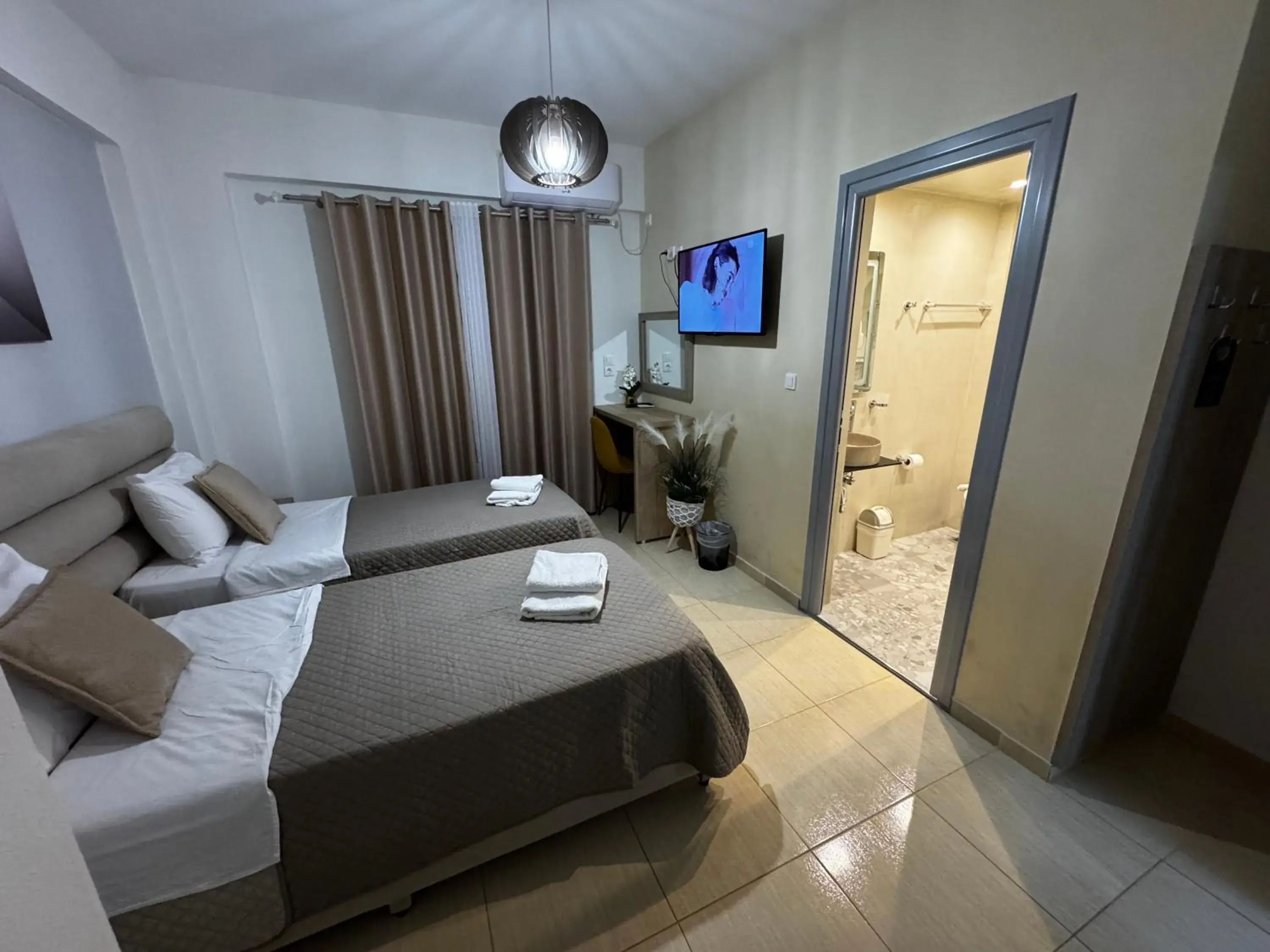 Bed in Hotel Driloni Bed in Hotel Driloni