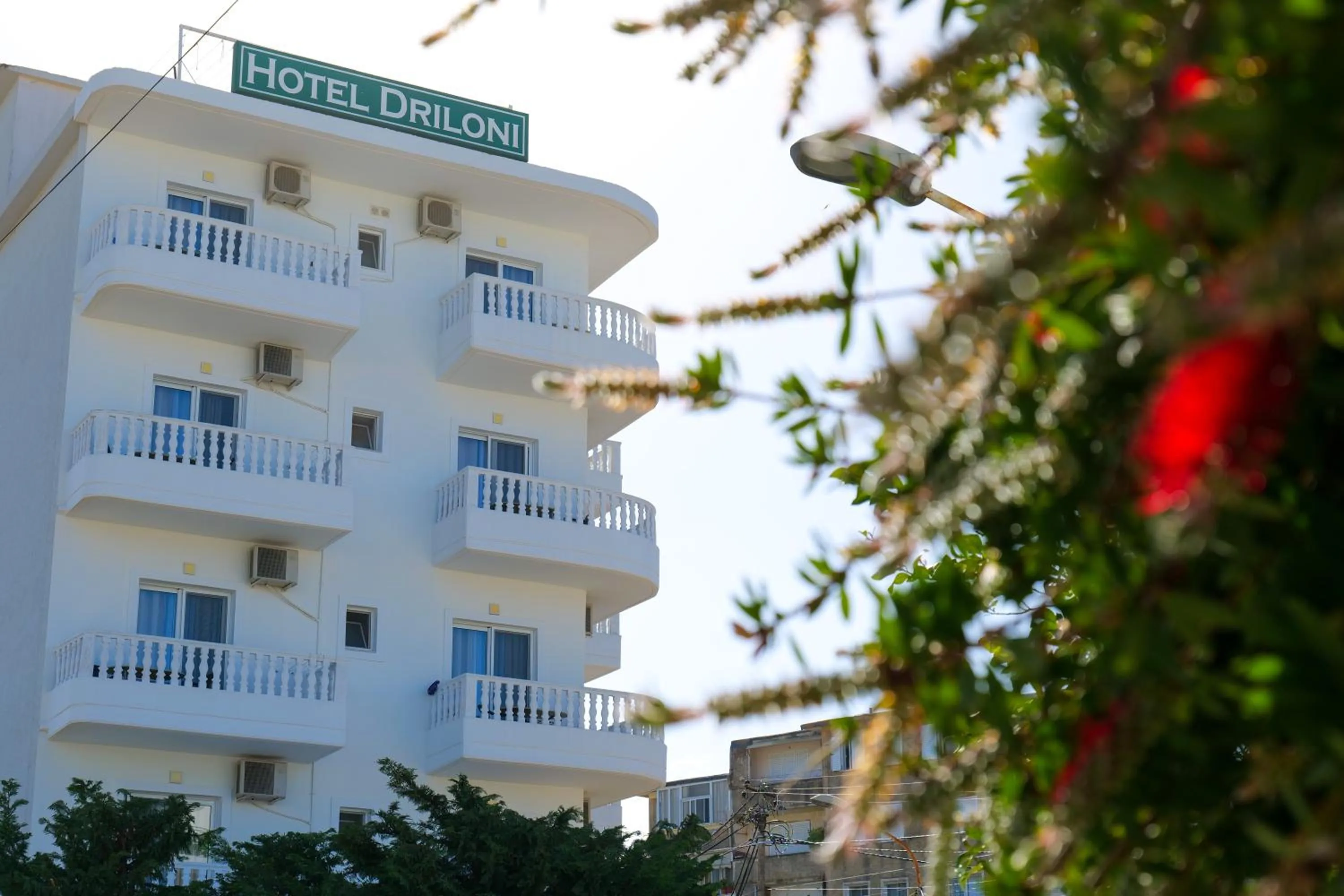 Property building in Hotel Driloni