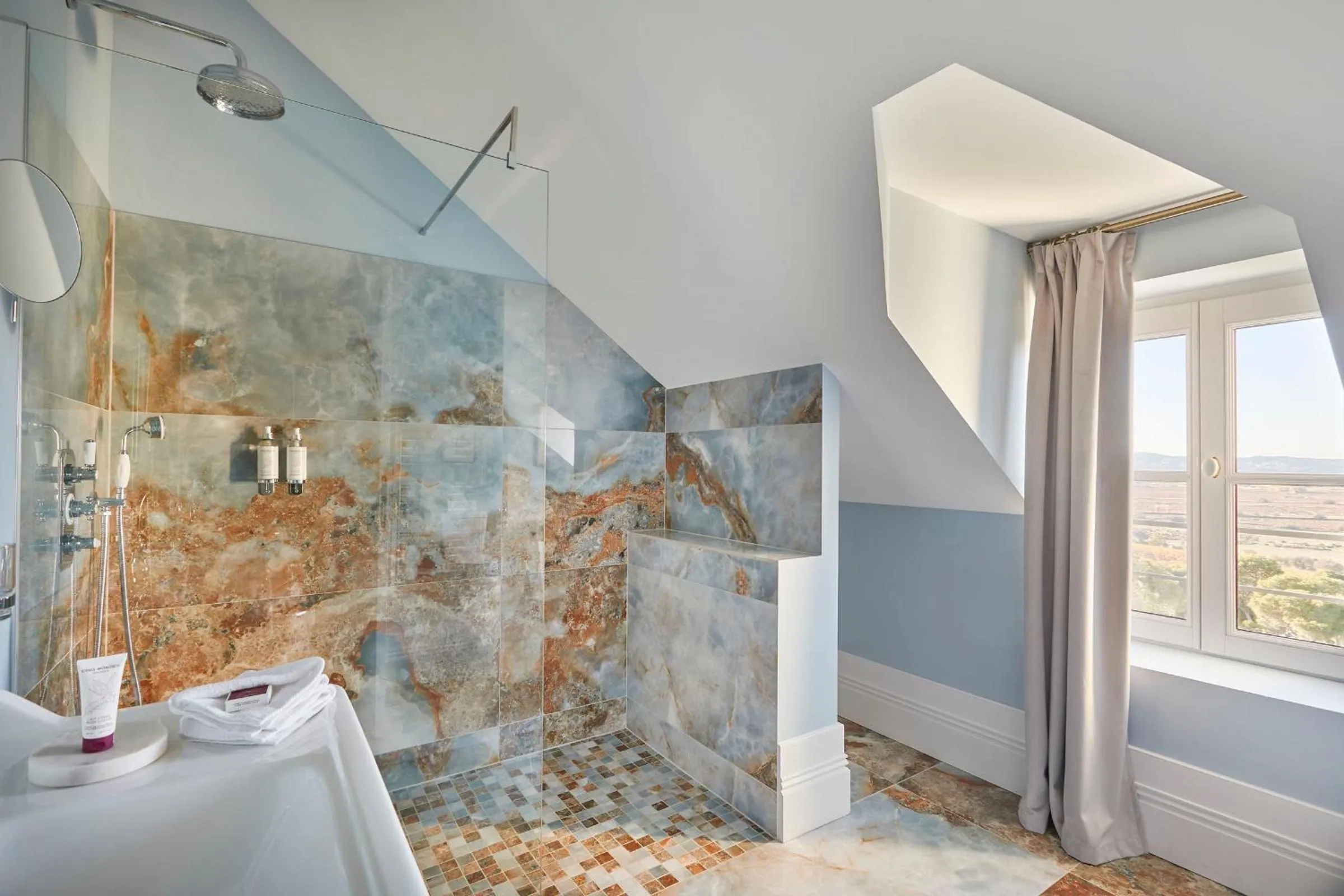 Bathroom in Château Capitoul