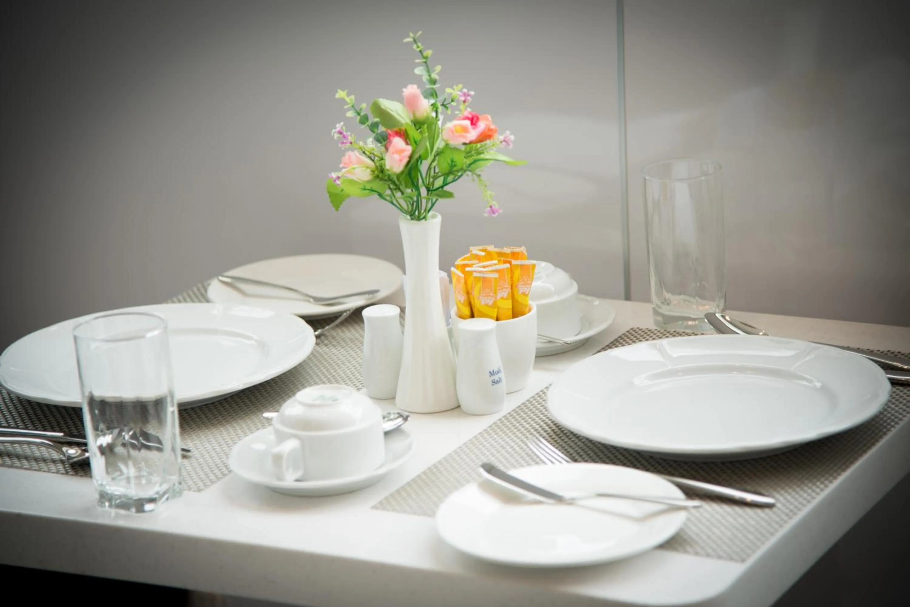 Restaurant/places to eat in Empress Hotel Ho Chi Minh City