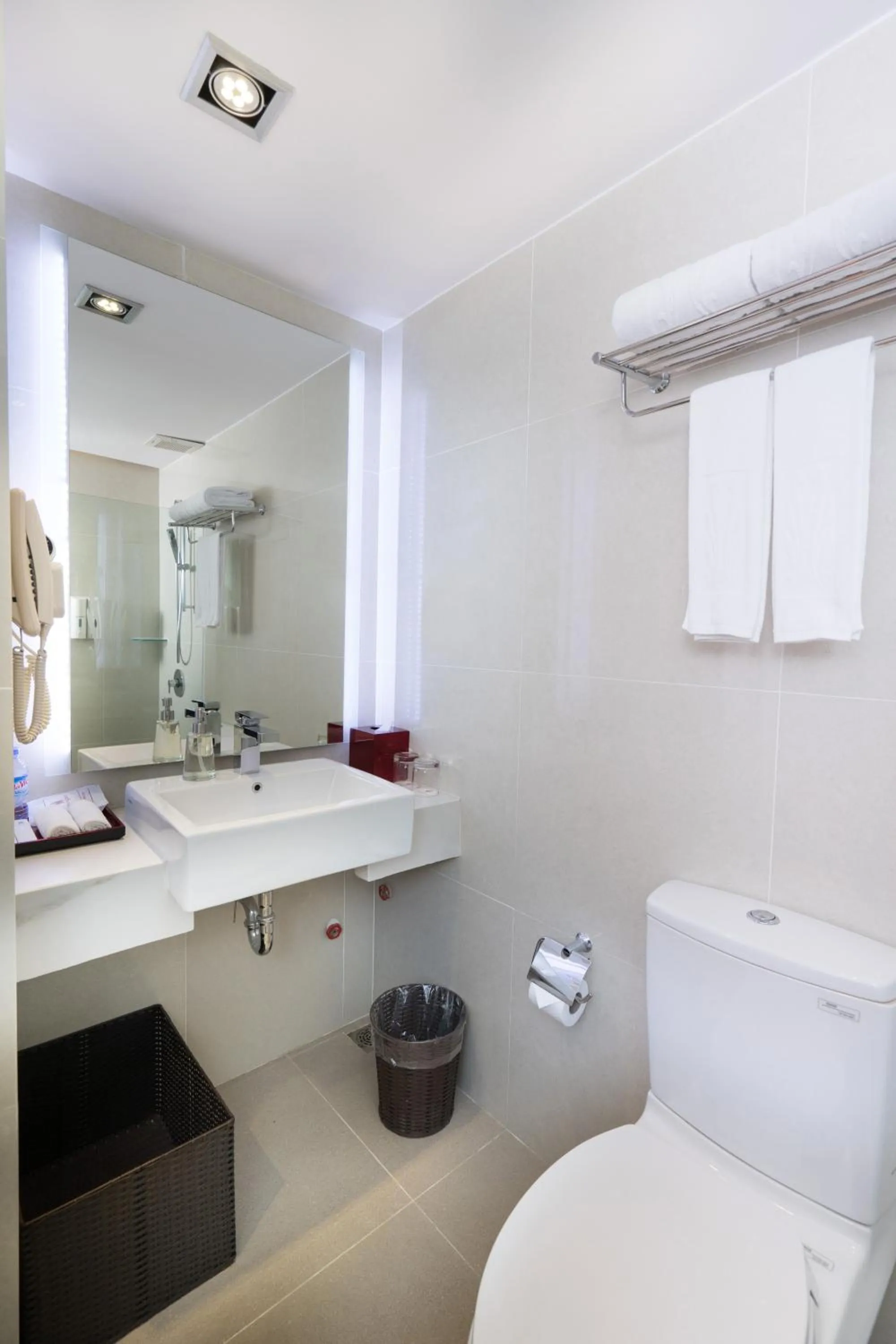 Bathroom in Empress Hotel Ho Chi Minh City