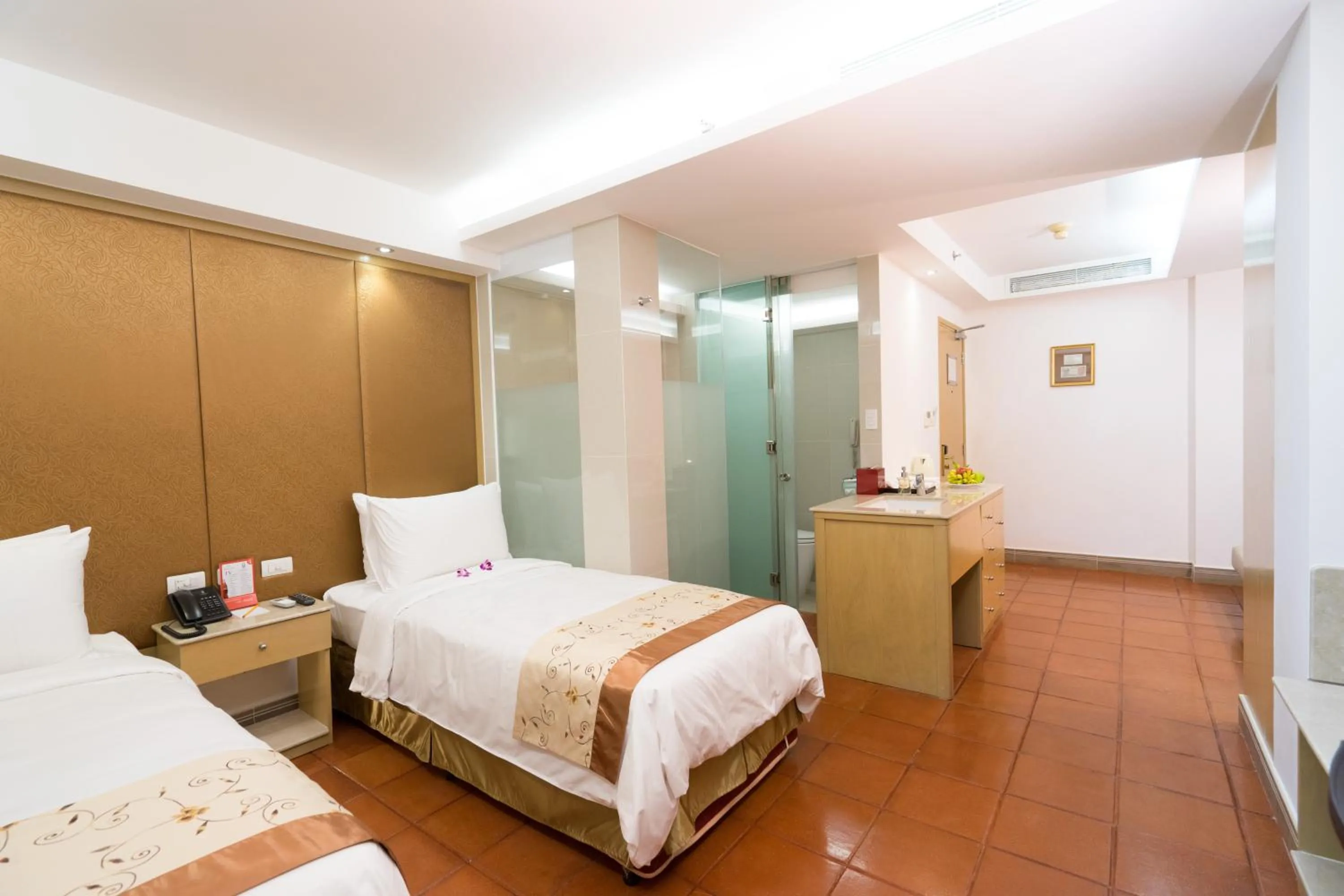 Photo of the whole room, Bed in Empress Hotel Ho Chi Minh City