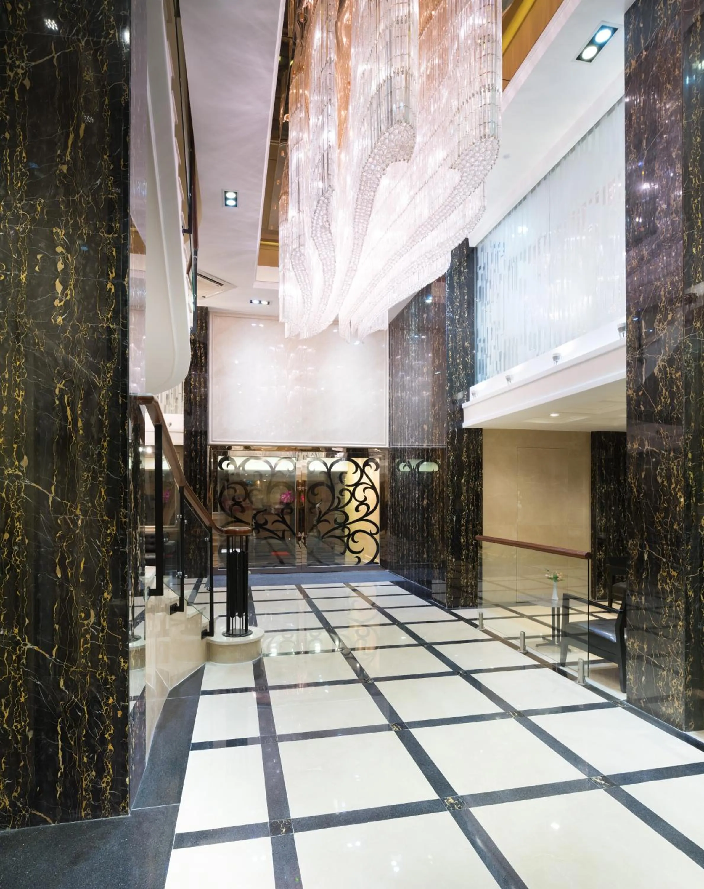 Lobby or reception in Empress Hotel Ho Chi Minh City