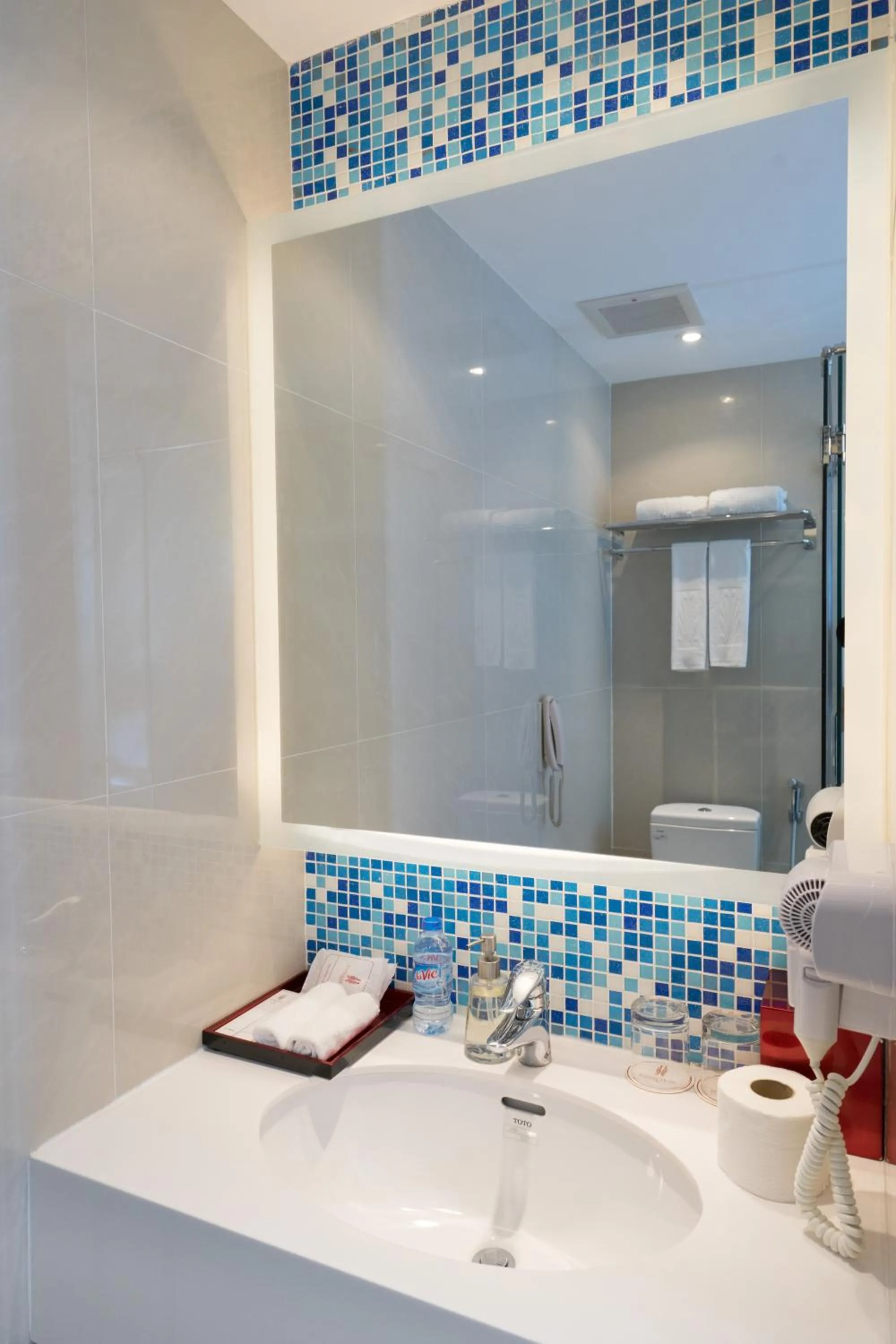 Bathroom in Empress Hotel Ho Chi Minh City