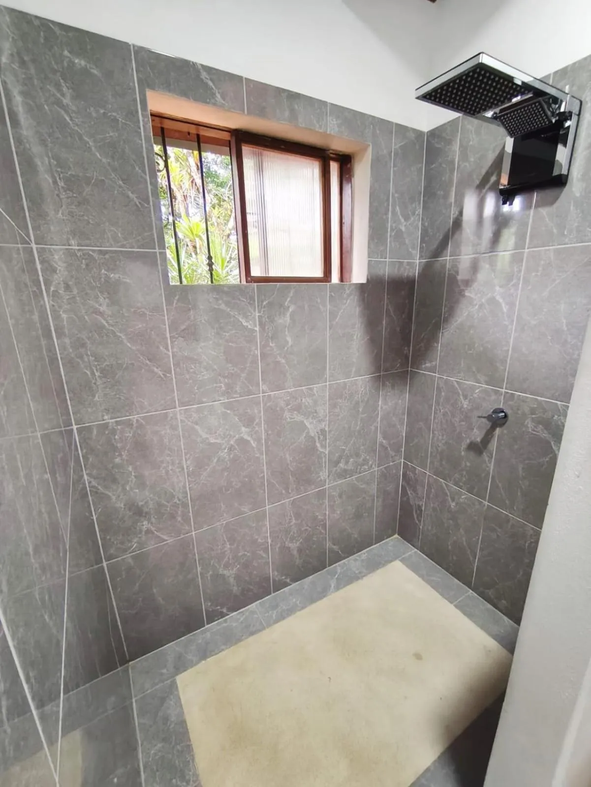 Bathroom in Ávita Lodge