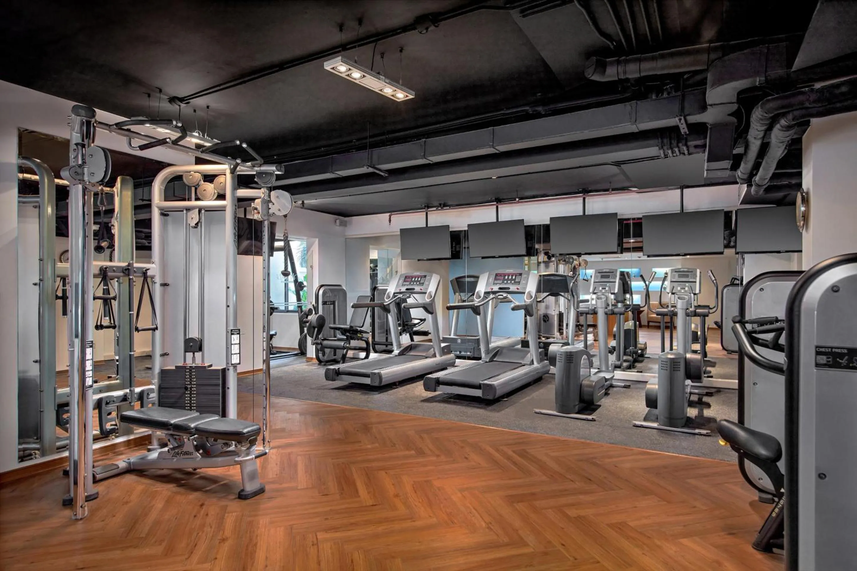 Fitness centre/facilities in Mövenpick Hotel Hanoi Centre