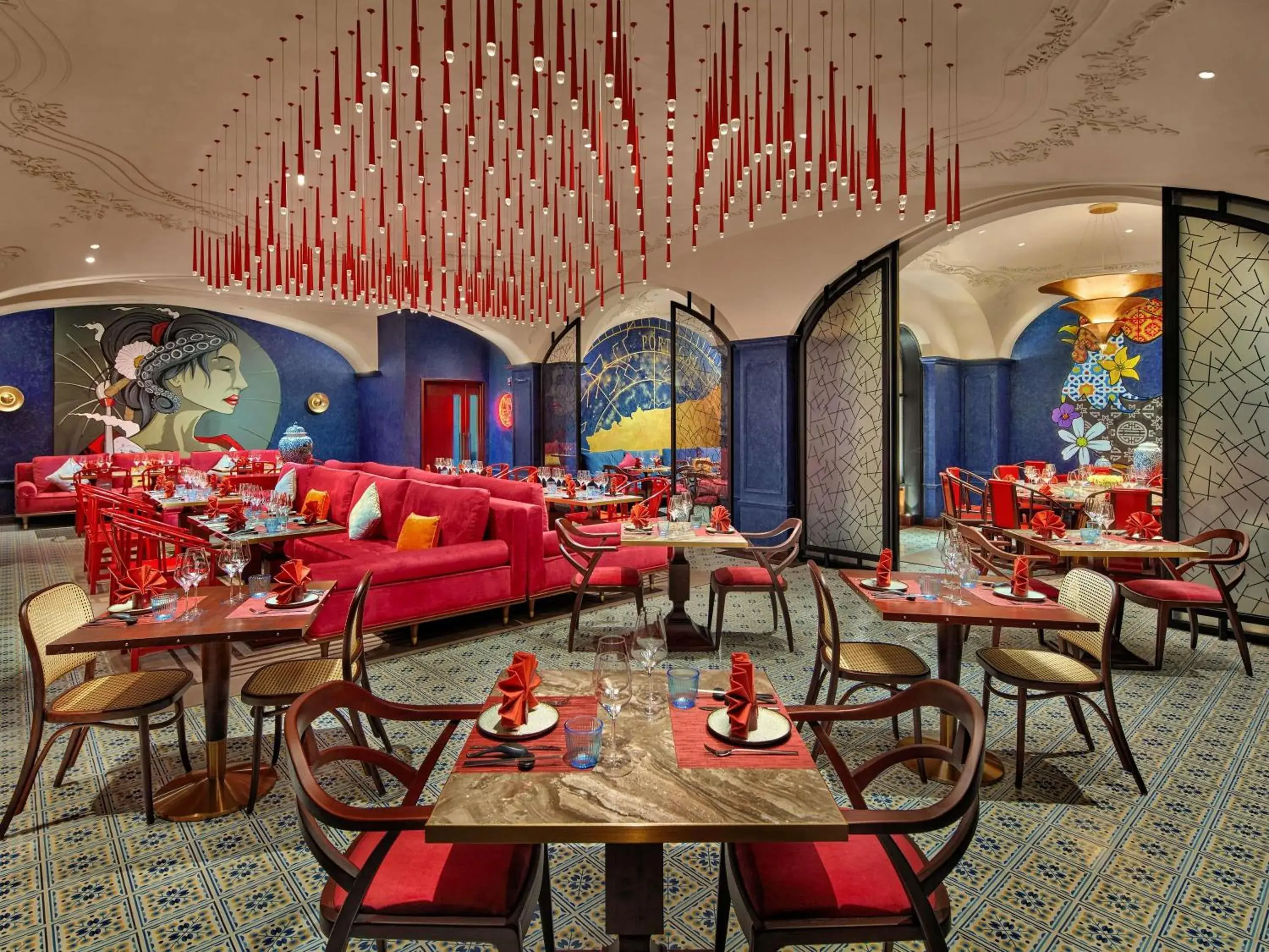 Restaurant/places to eat in Mövenpick Hotel Hanoi Centre Restaurant/places to eat in Mövenpick Hotel Hanoi Centre