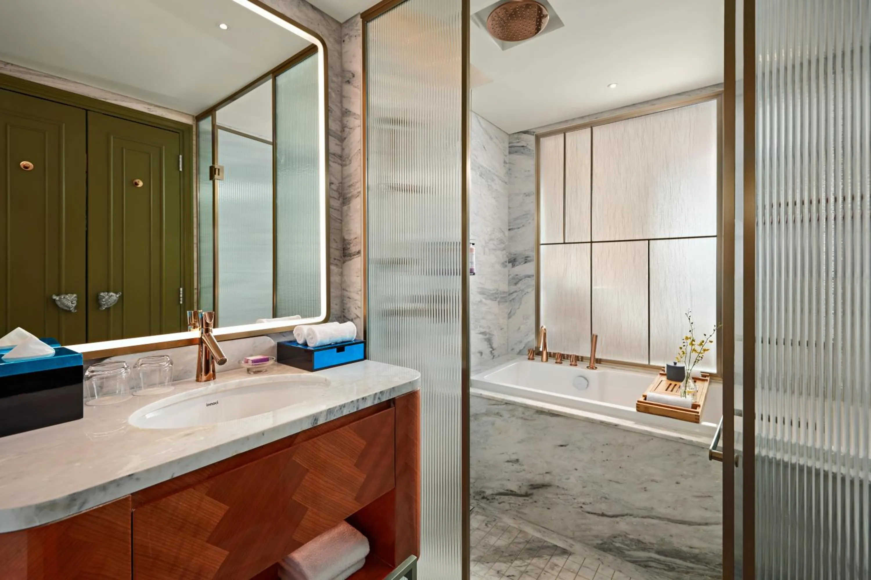 Bathroom in Mövenpick Hotel Hanoi Centre