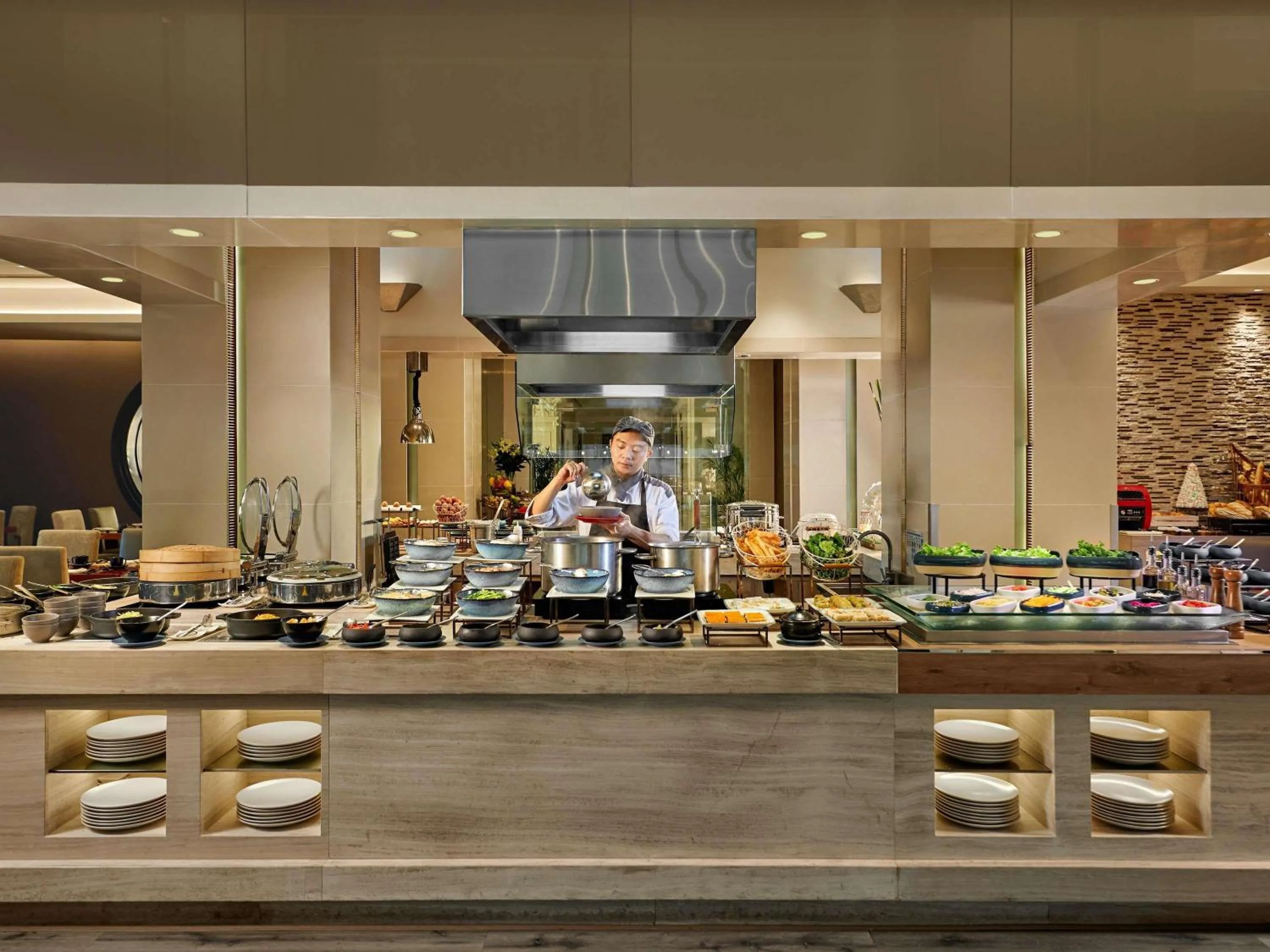 Restaurant/places to eat in Mövenpick Hotel Hanoi Centre