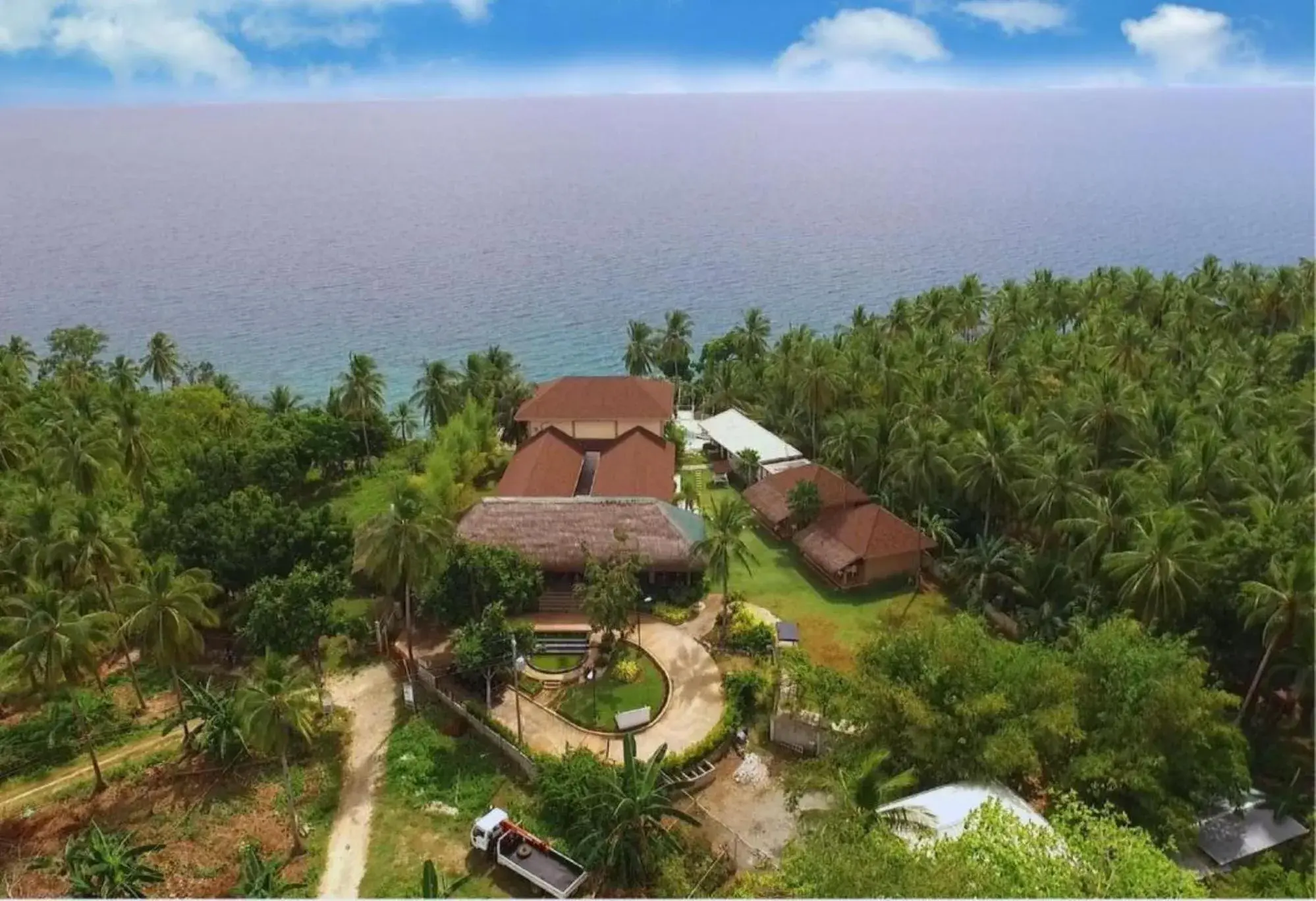 Property building in RedDoorz at Homa Resort Hotel Property building in RedDoorz at Homa Resort Hotel