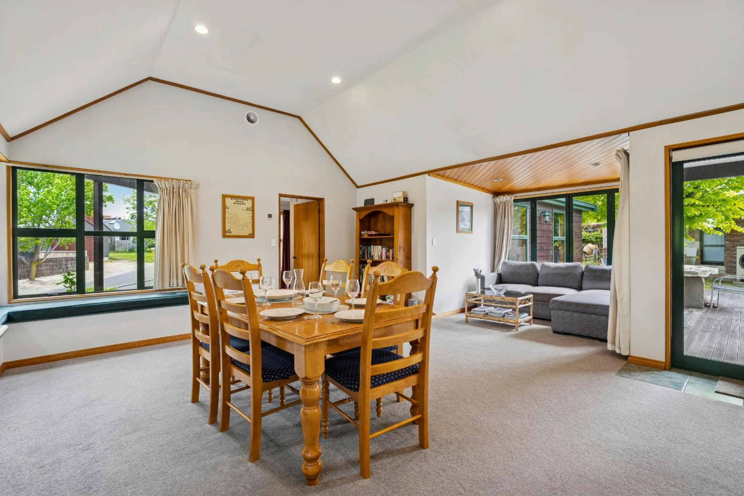 Property building in Tranquil Tipperary - Arrowtown Holiday Home