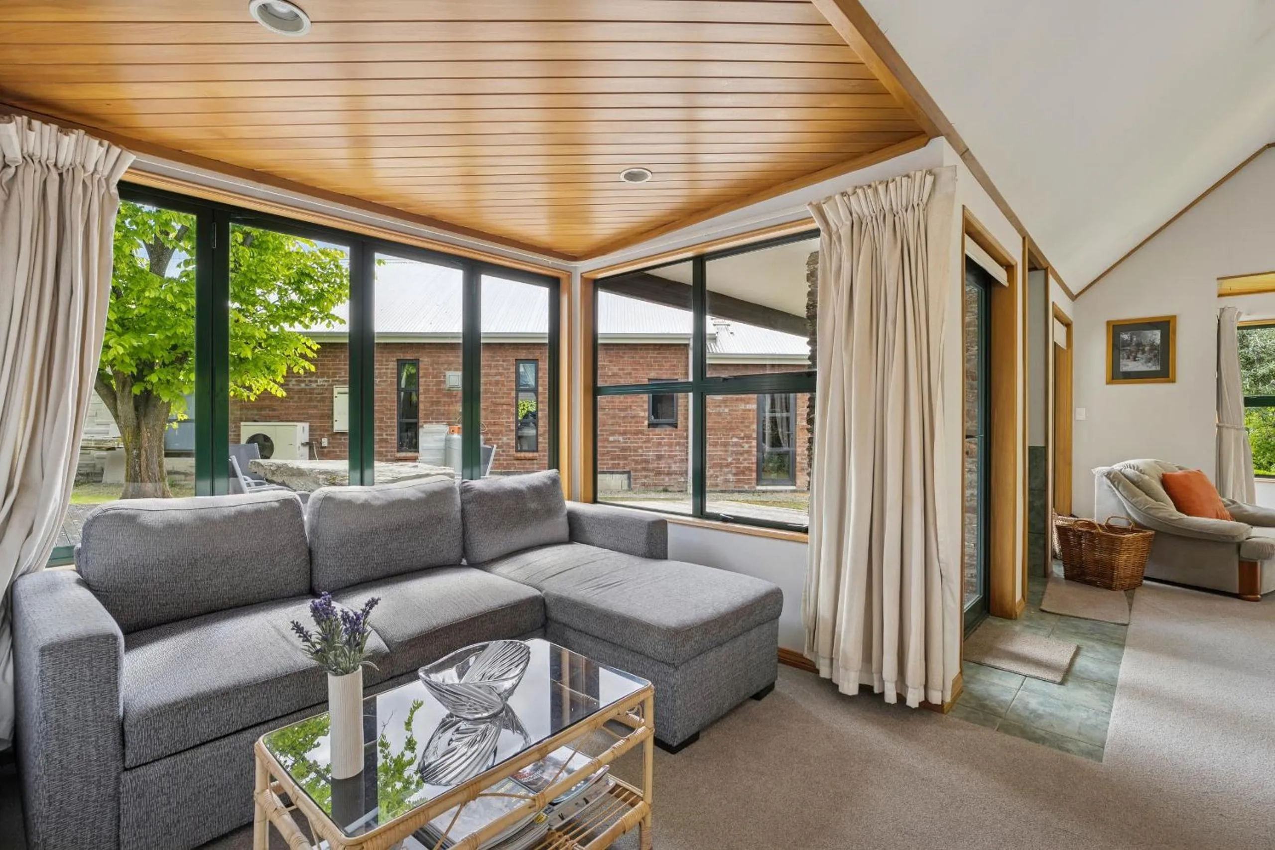 Property building in Tranquil Tipperary - Arrowtown Holiday Home