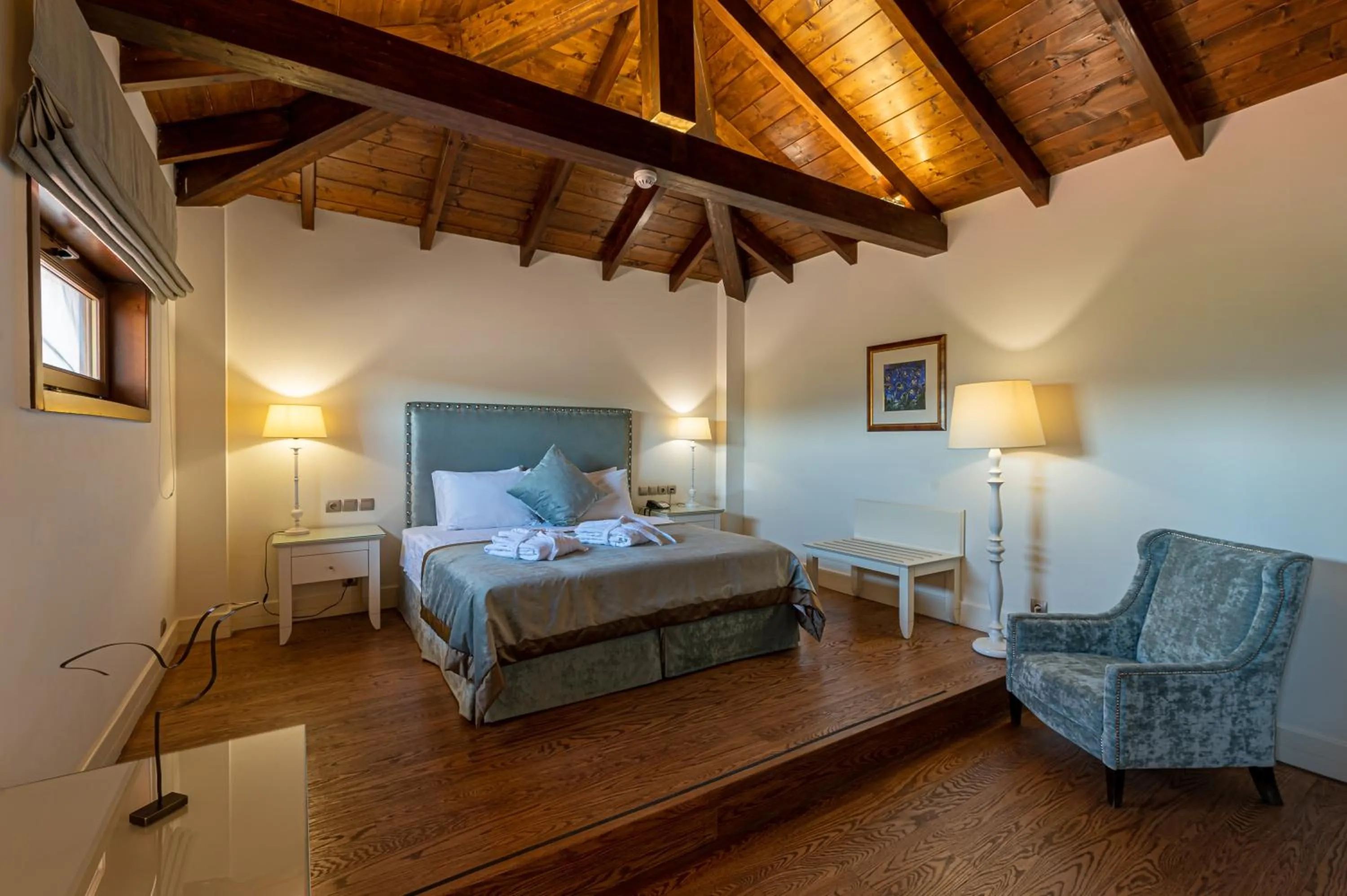 Bedroom, Bed in Nymfasia Resort