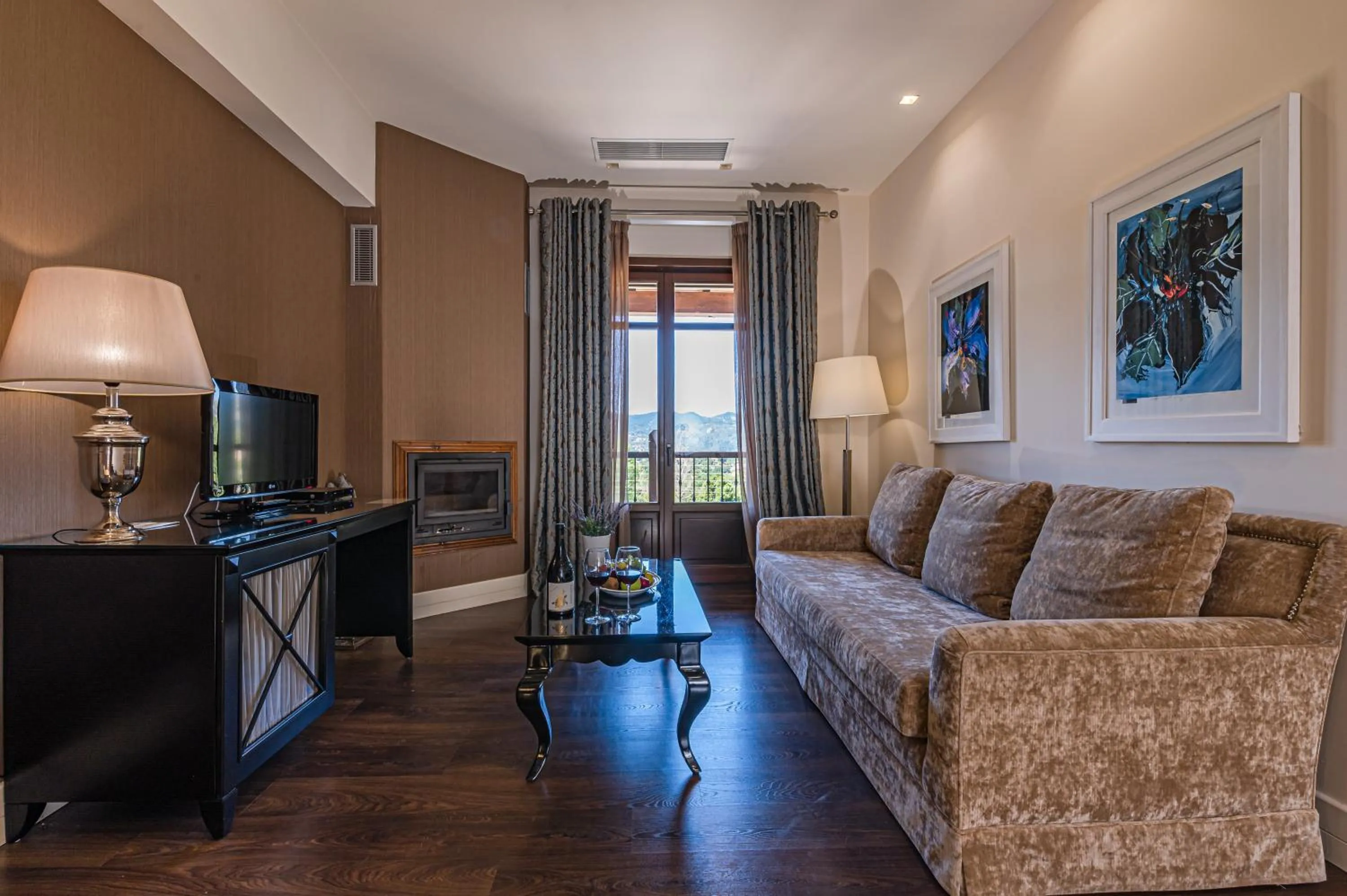 Photo of the whole room in Nymfasia Resort