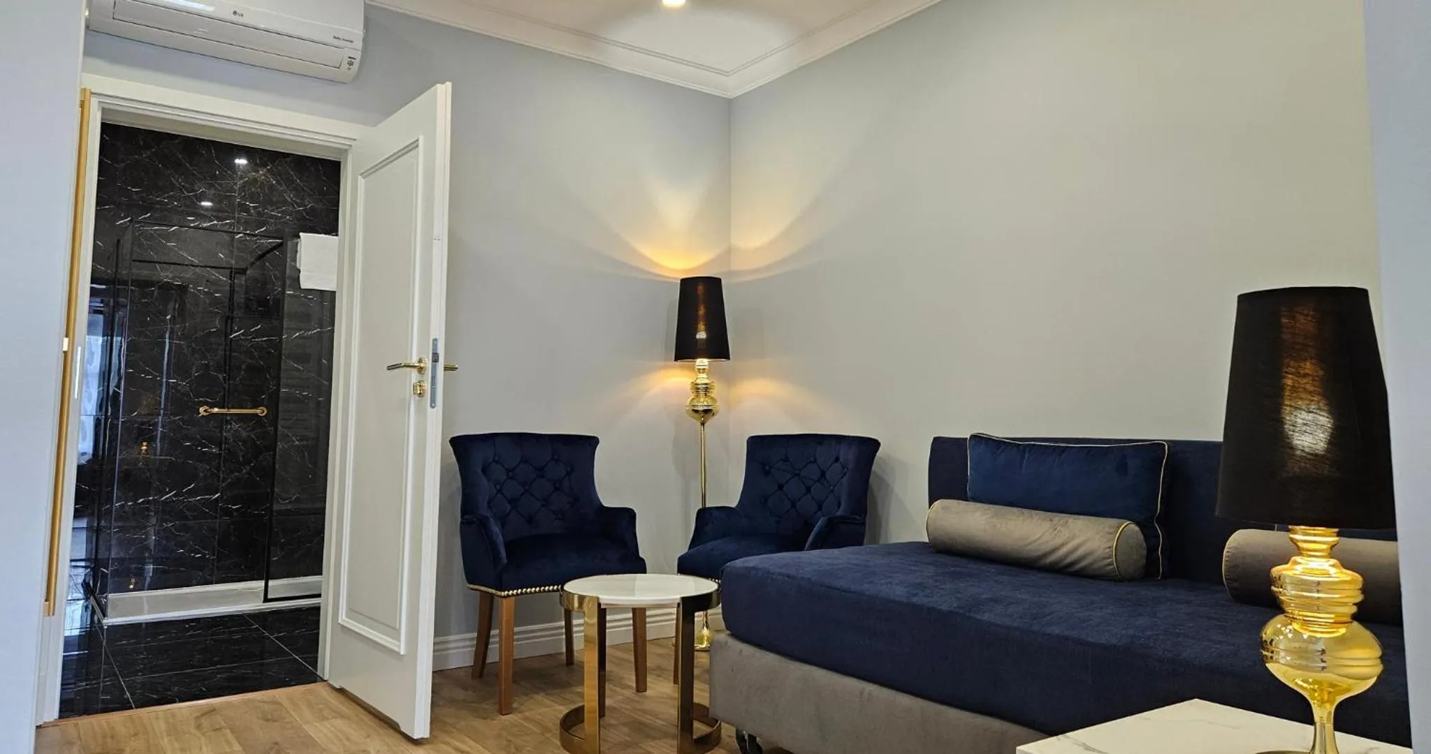 Photo of the whole room in Hotel Pavco