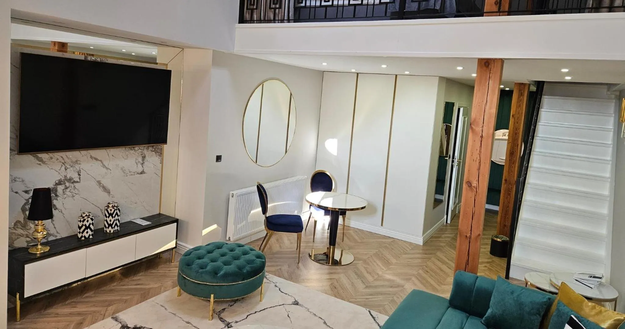 TV and multimedia in Hotel Pavco