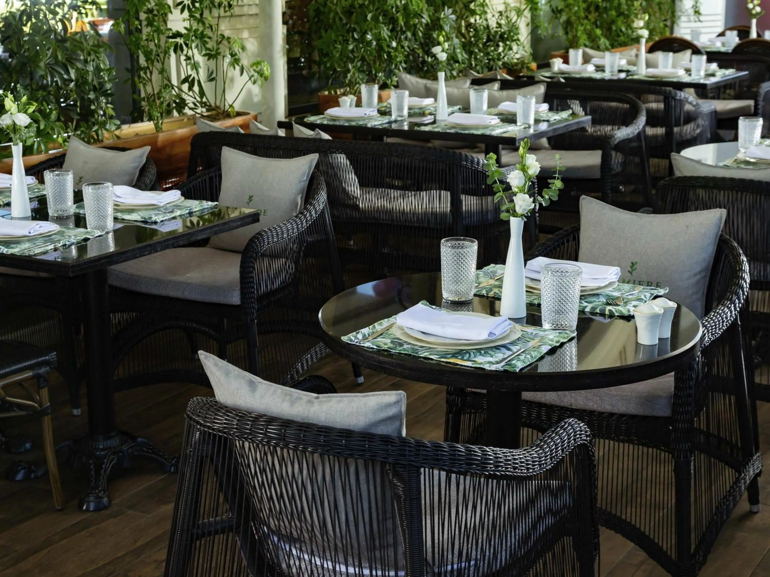 Lounge or bar in Mercure Tashkent South