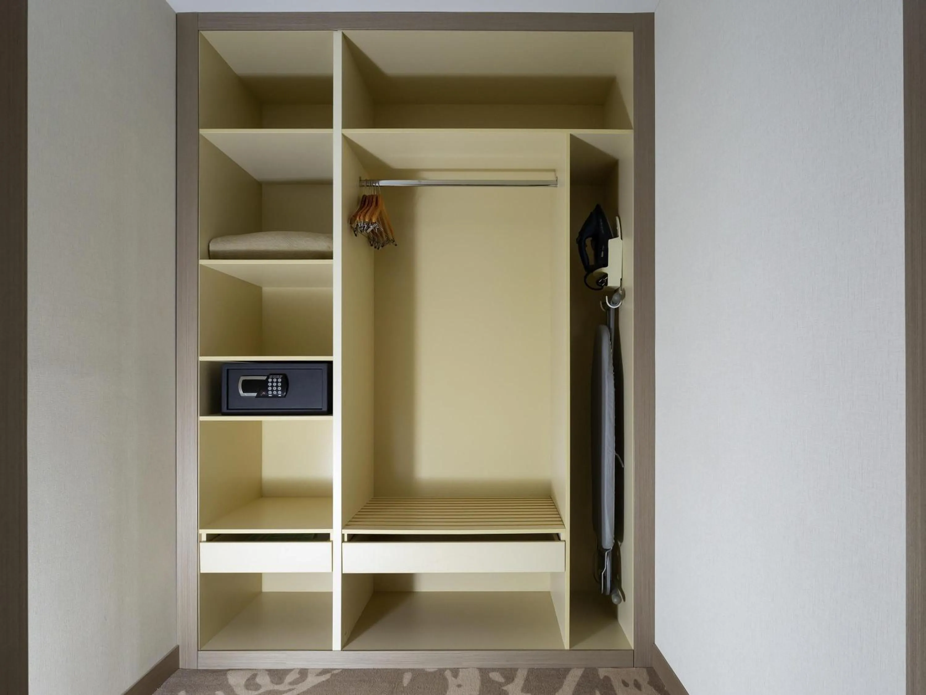 Bedroom in Mercure Tashkent South