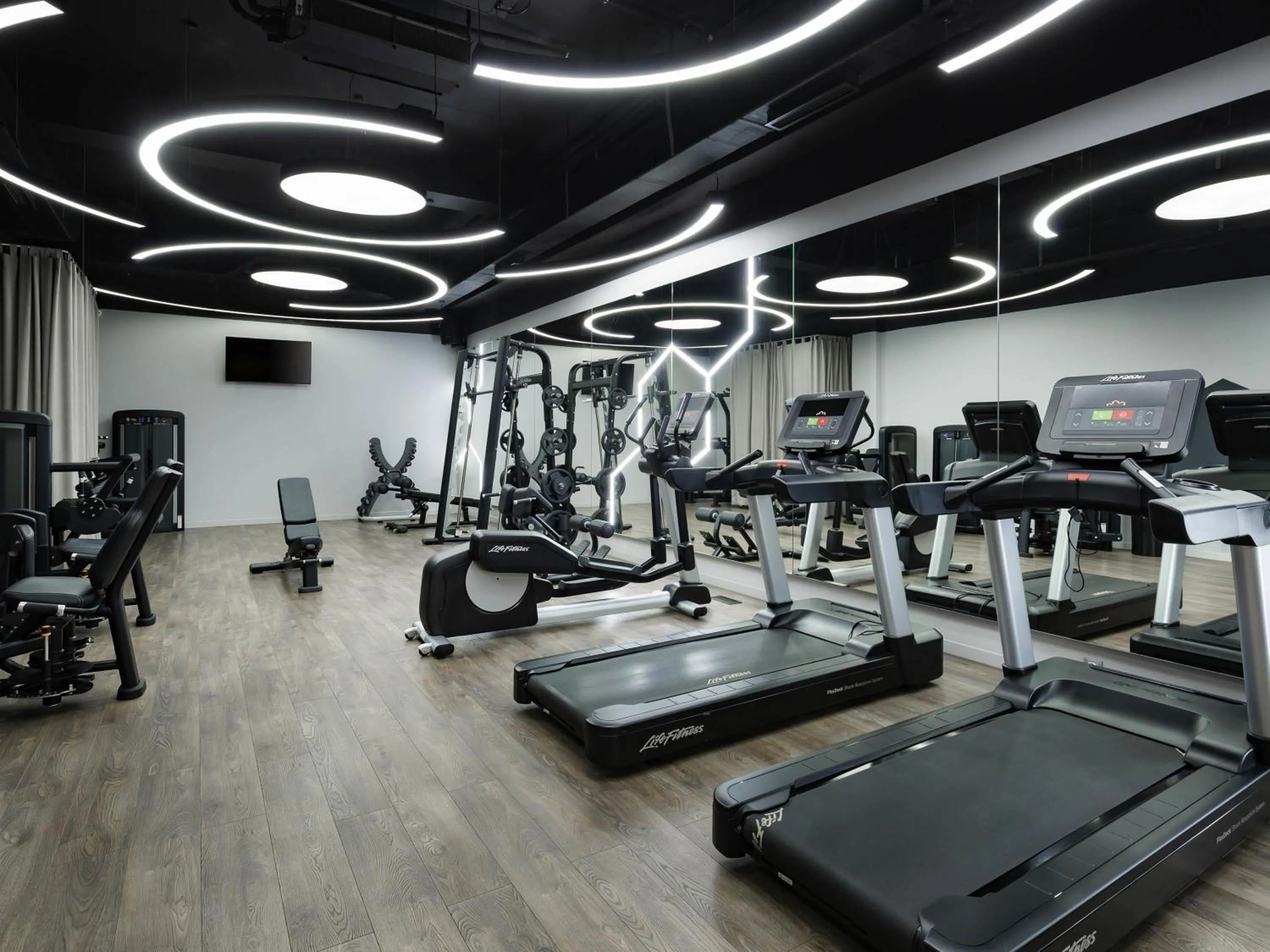 Fitness centre/facilities in Mercure Tashkent South