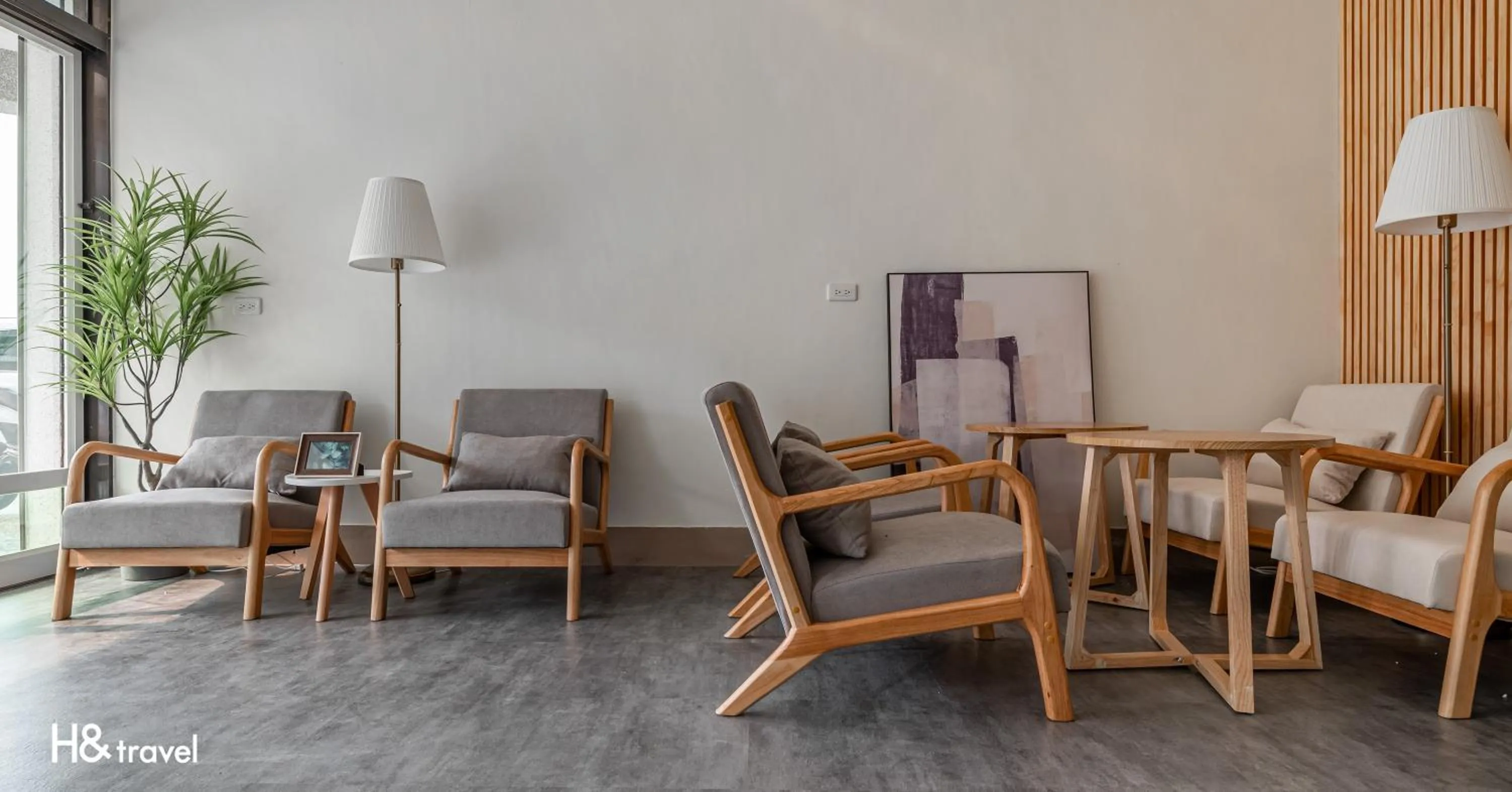 Communal lounge/ TV room in Taitung Feng lin Smart Stay