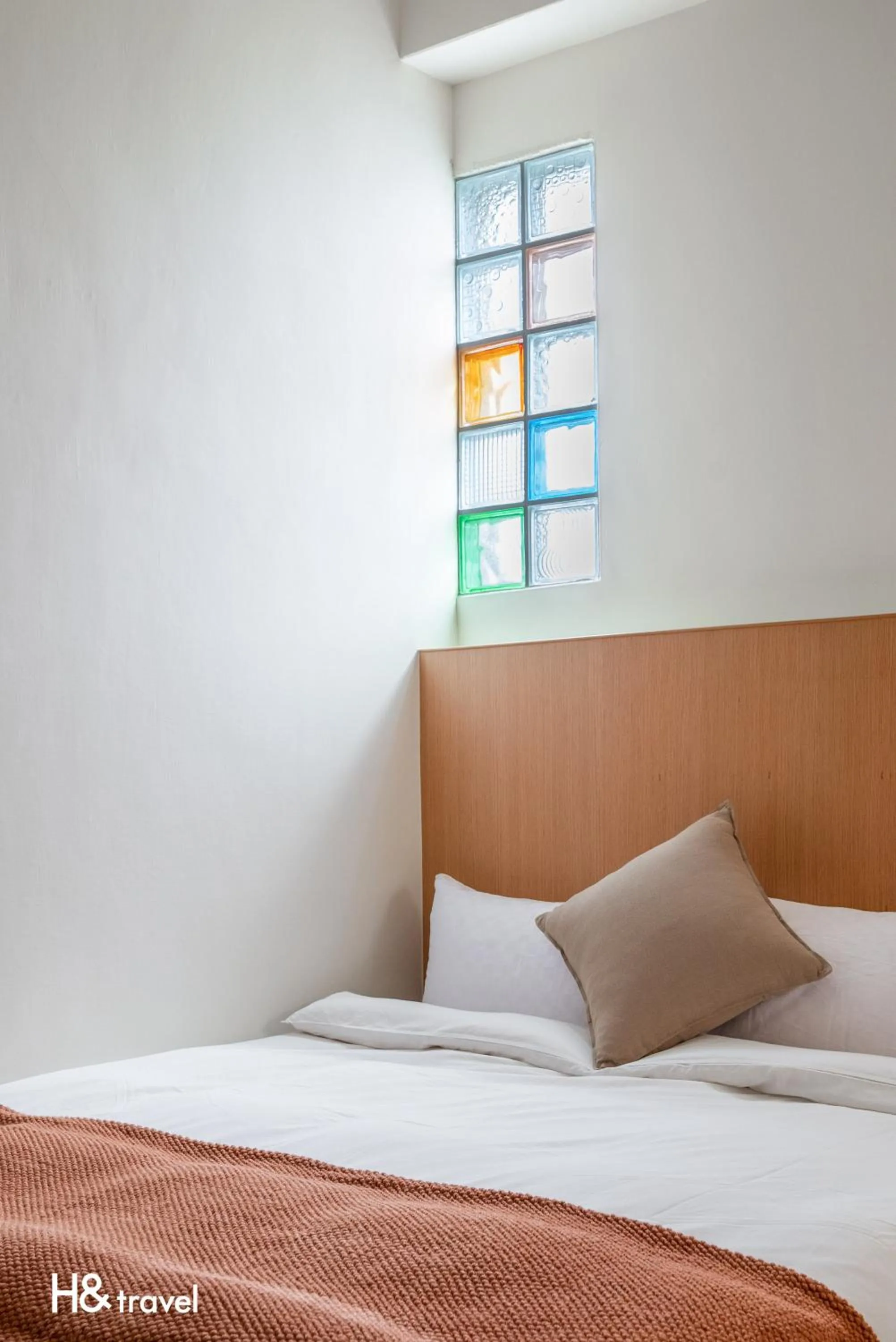 People, Bed in Taitung Feng lin Smart Stay