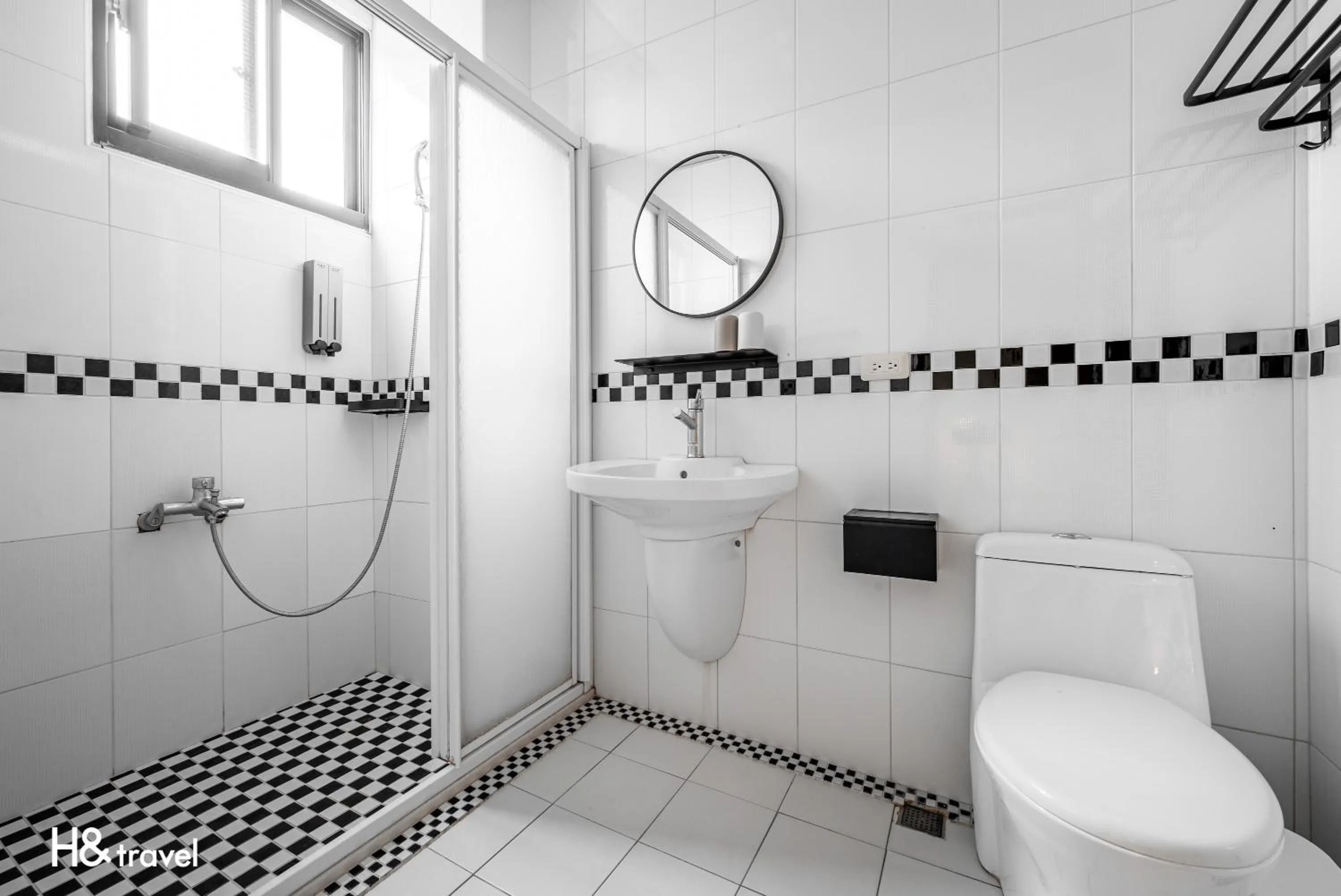 Shower in Taitung Feng lin Smart Stay