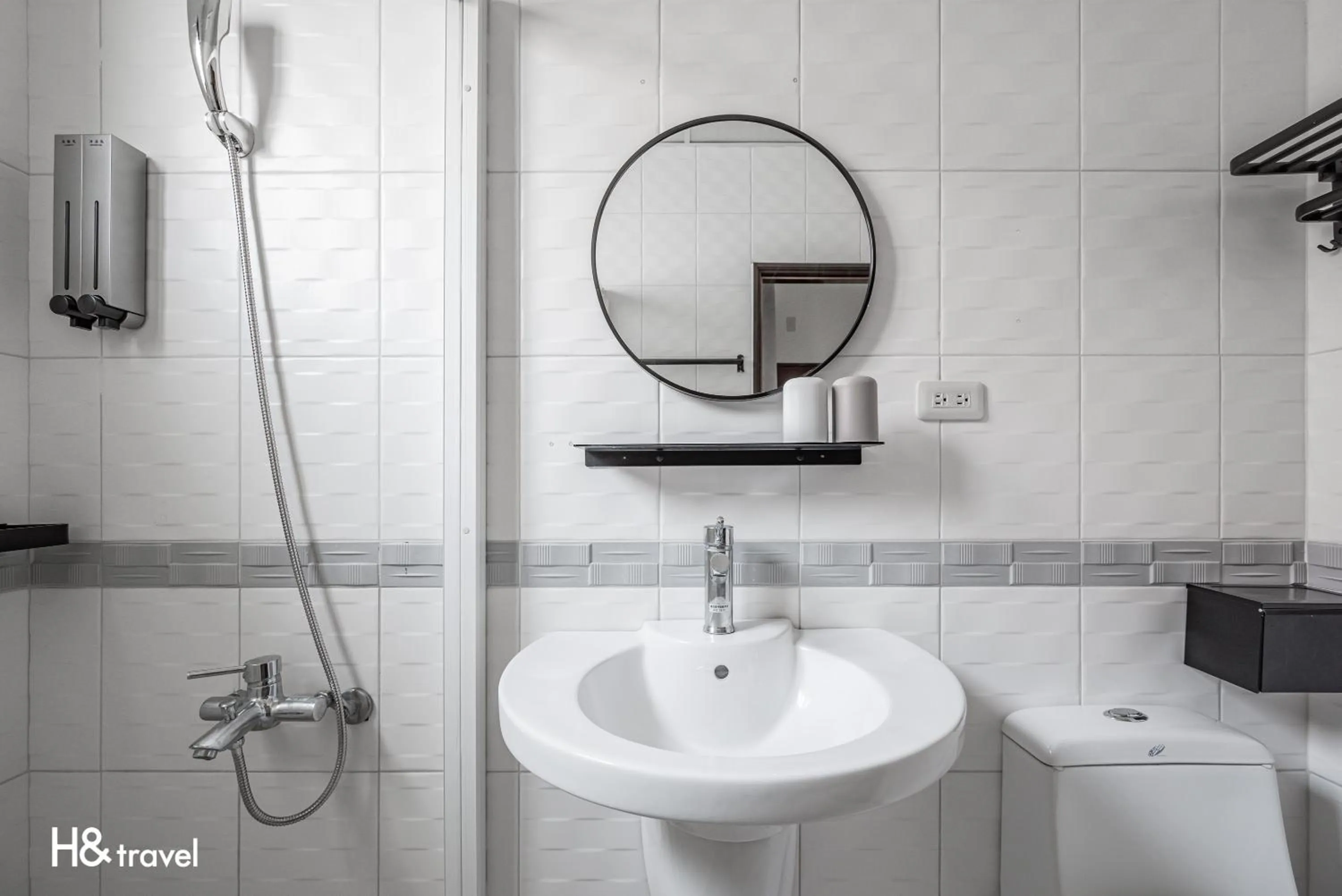 Toilet in Taitung Feng lin Smart Stay