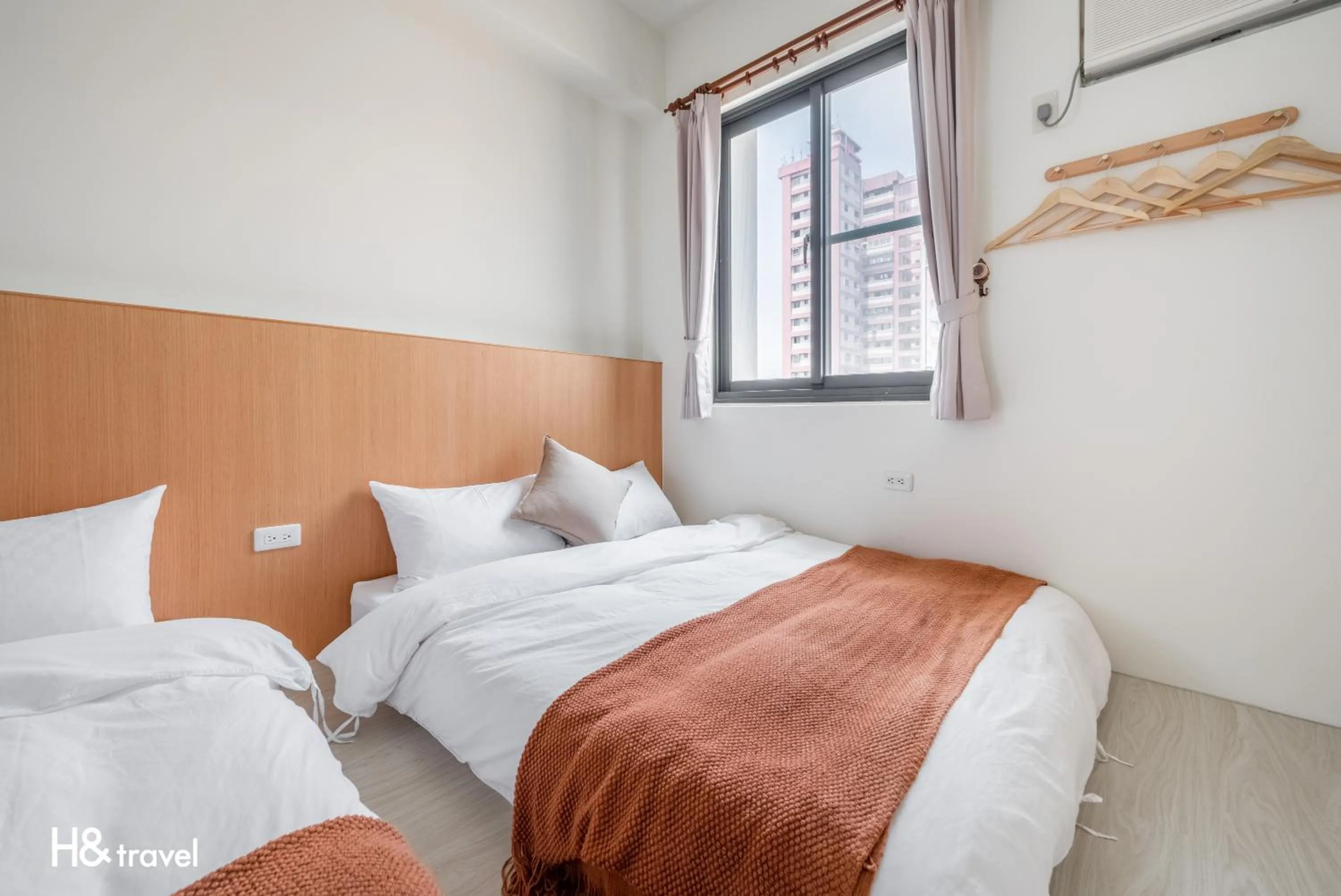 People, Bed in Taitung Feng lin Smart Stay