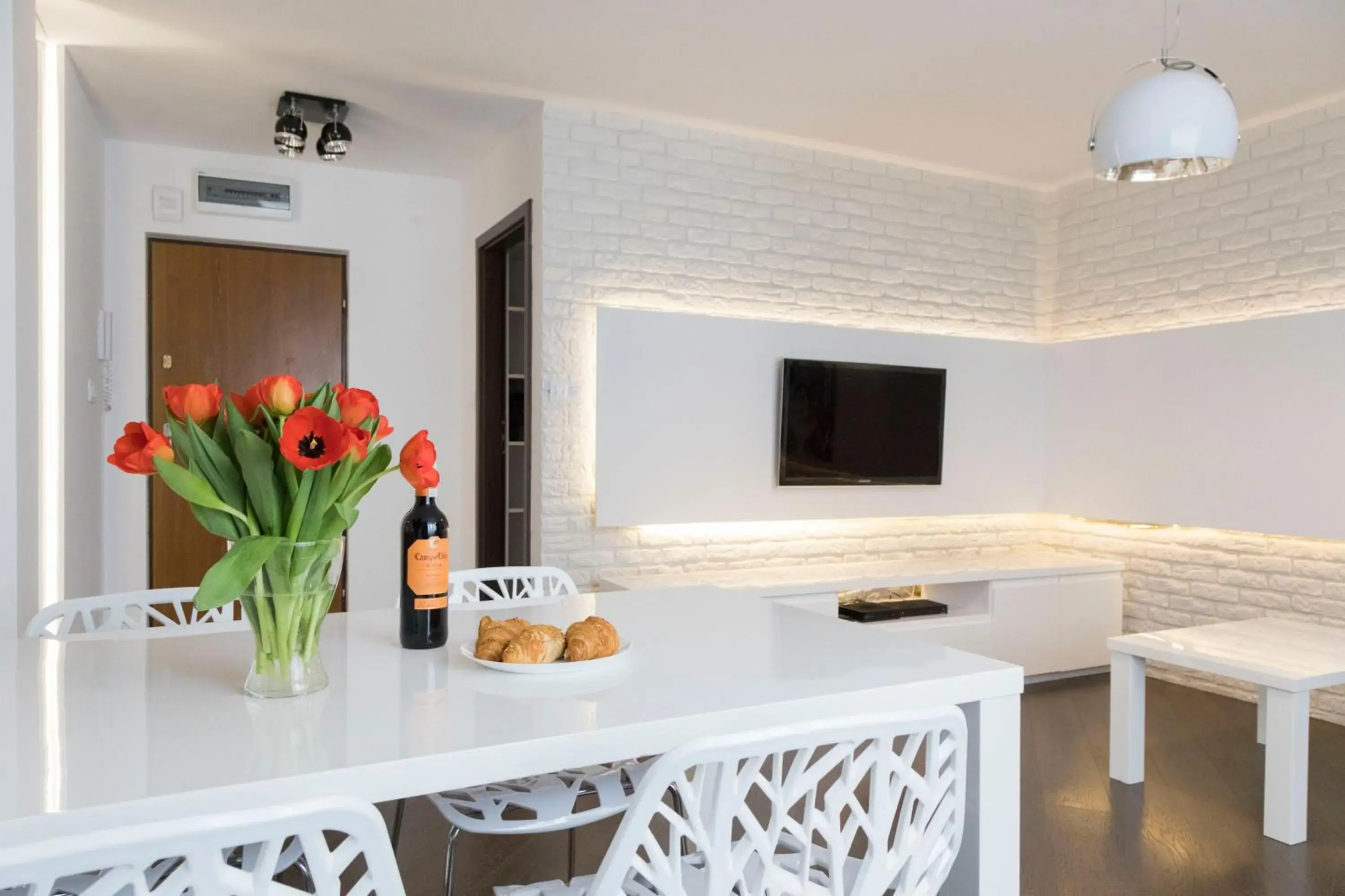 Superior Apartment - Moniuszki 10 Street in Apartament One by Your Freedom Superior Apartment - Moniuszki 10 Street in Apartament One by Your Freedom