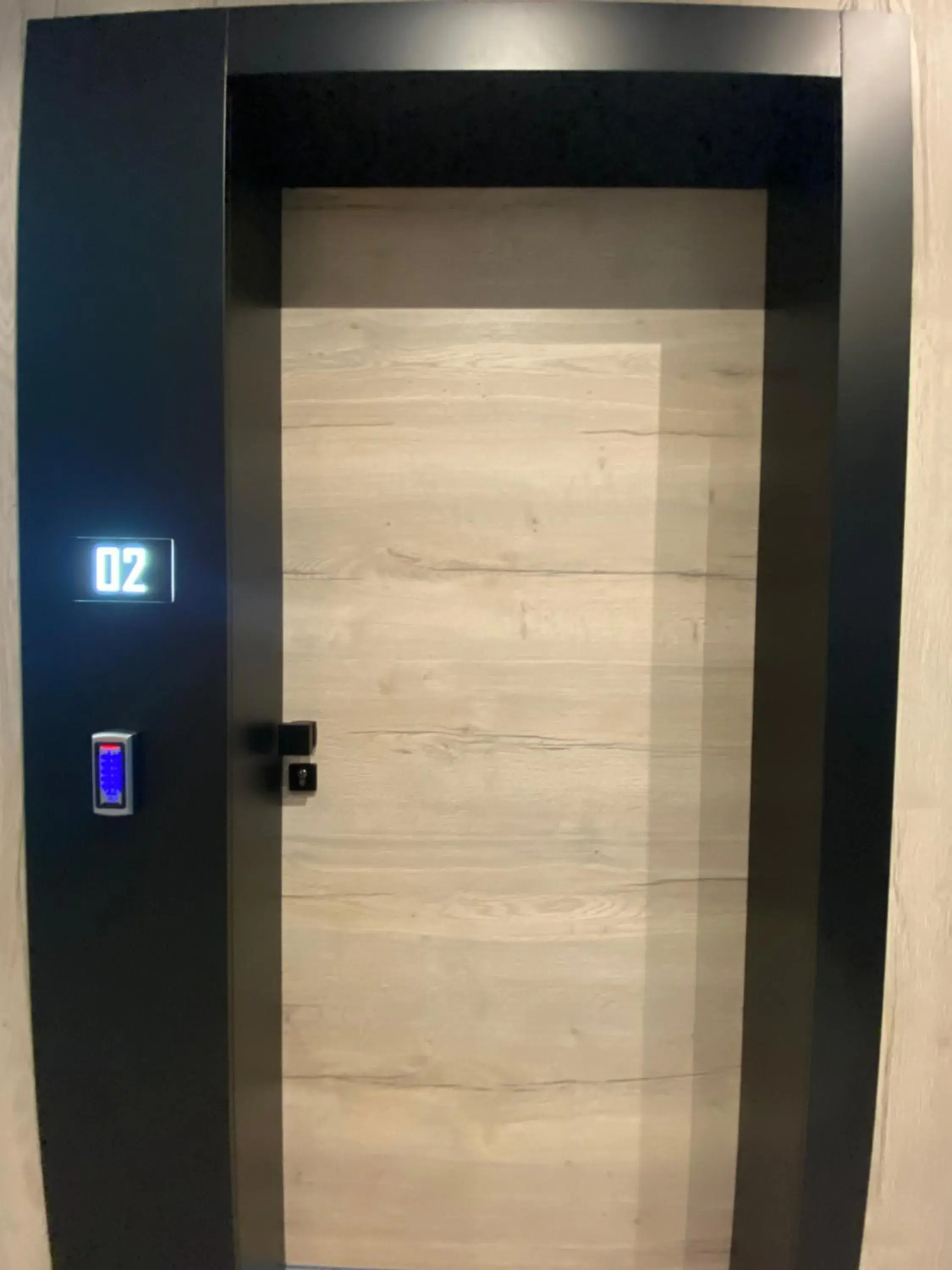 Deluxe Double Room with Extra Bed in Super seven inn Deluxe Double Room with Extra Bed in Super seven inn