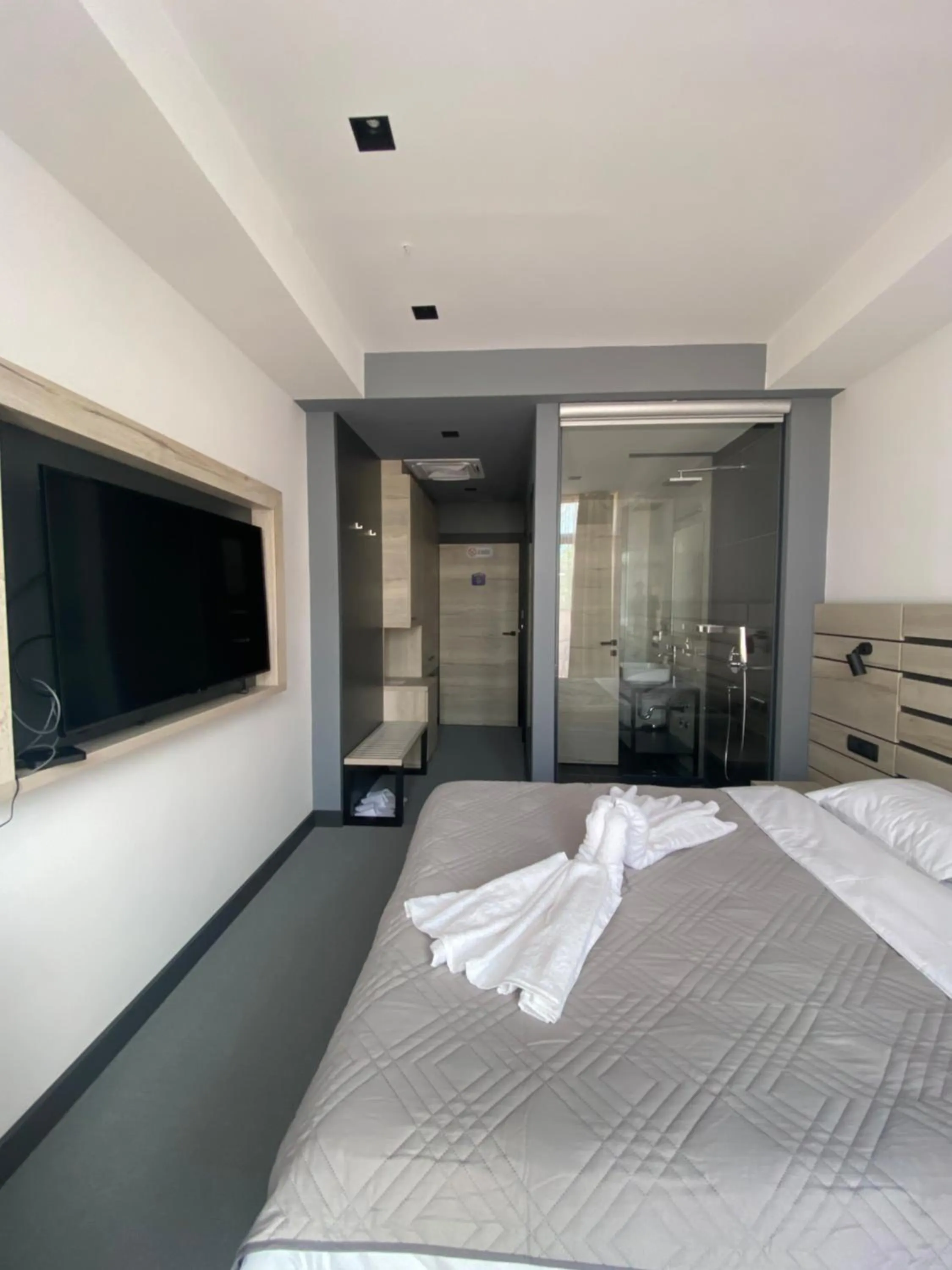 Bed in Super seven inn