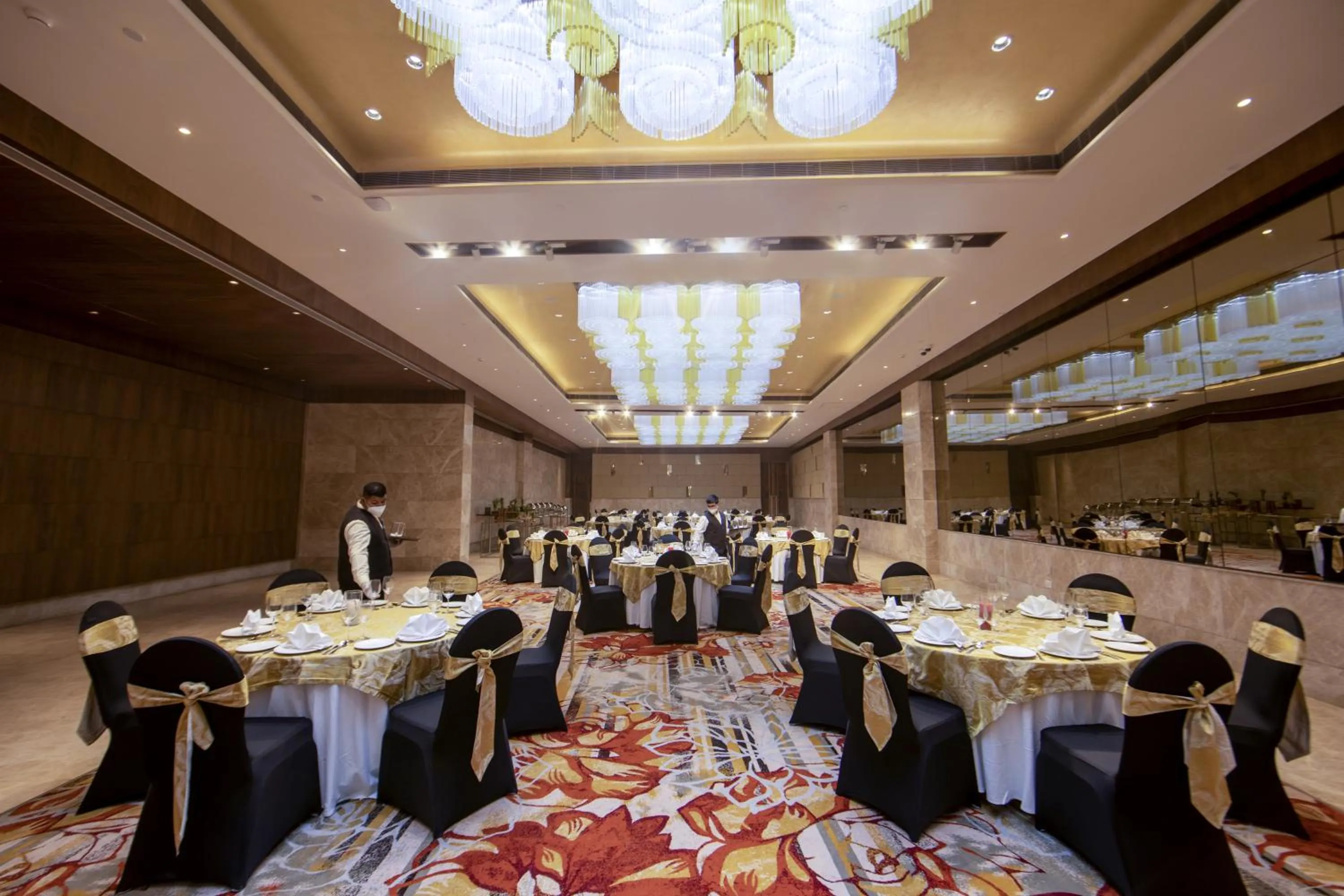 Banquet/Function facilities in The Gaurs Sarovar Premiere