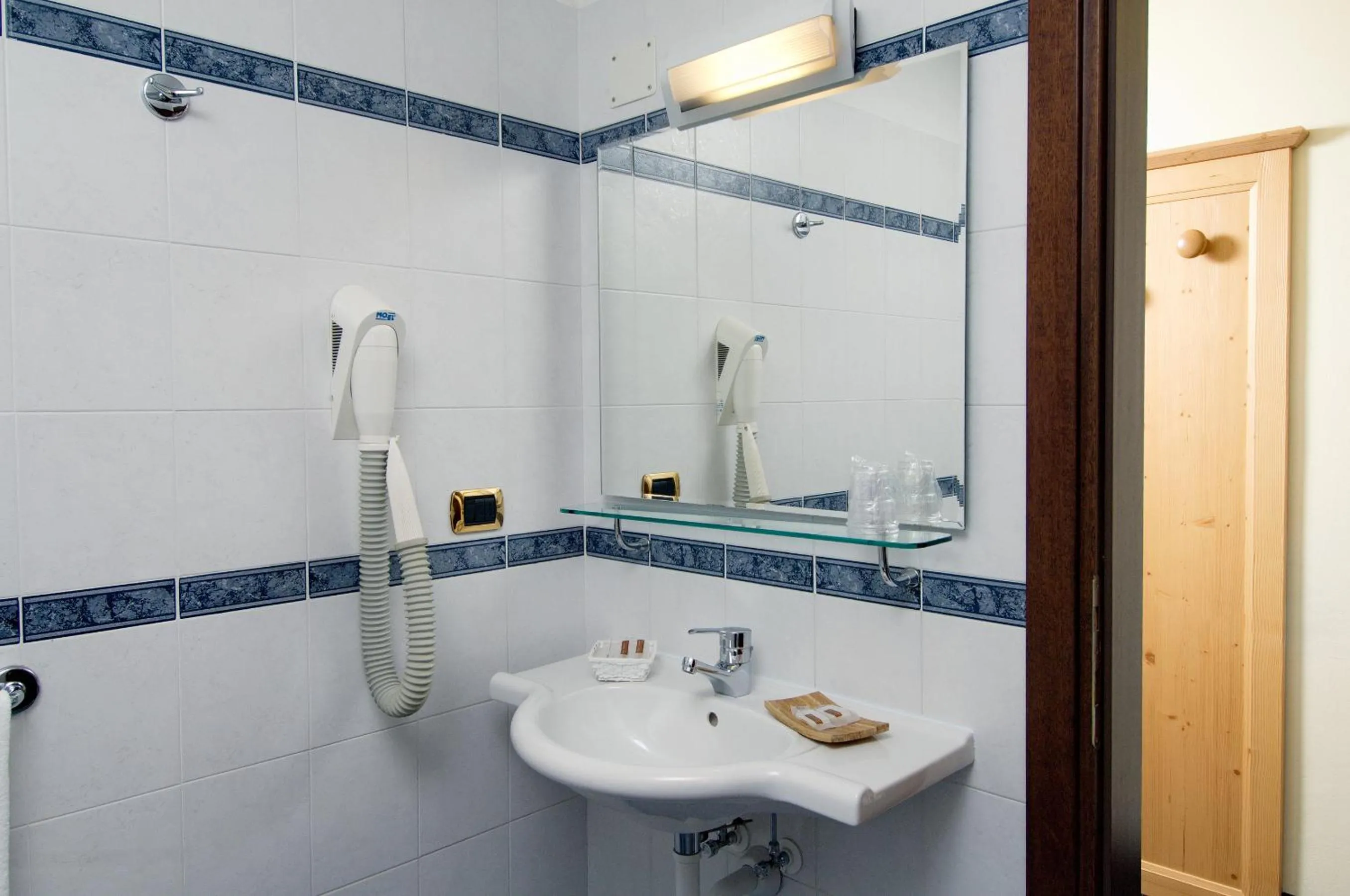 Bathroom in Hotel Colfosco