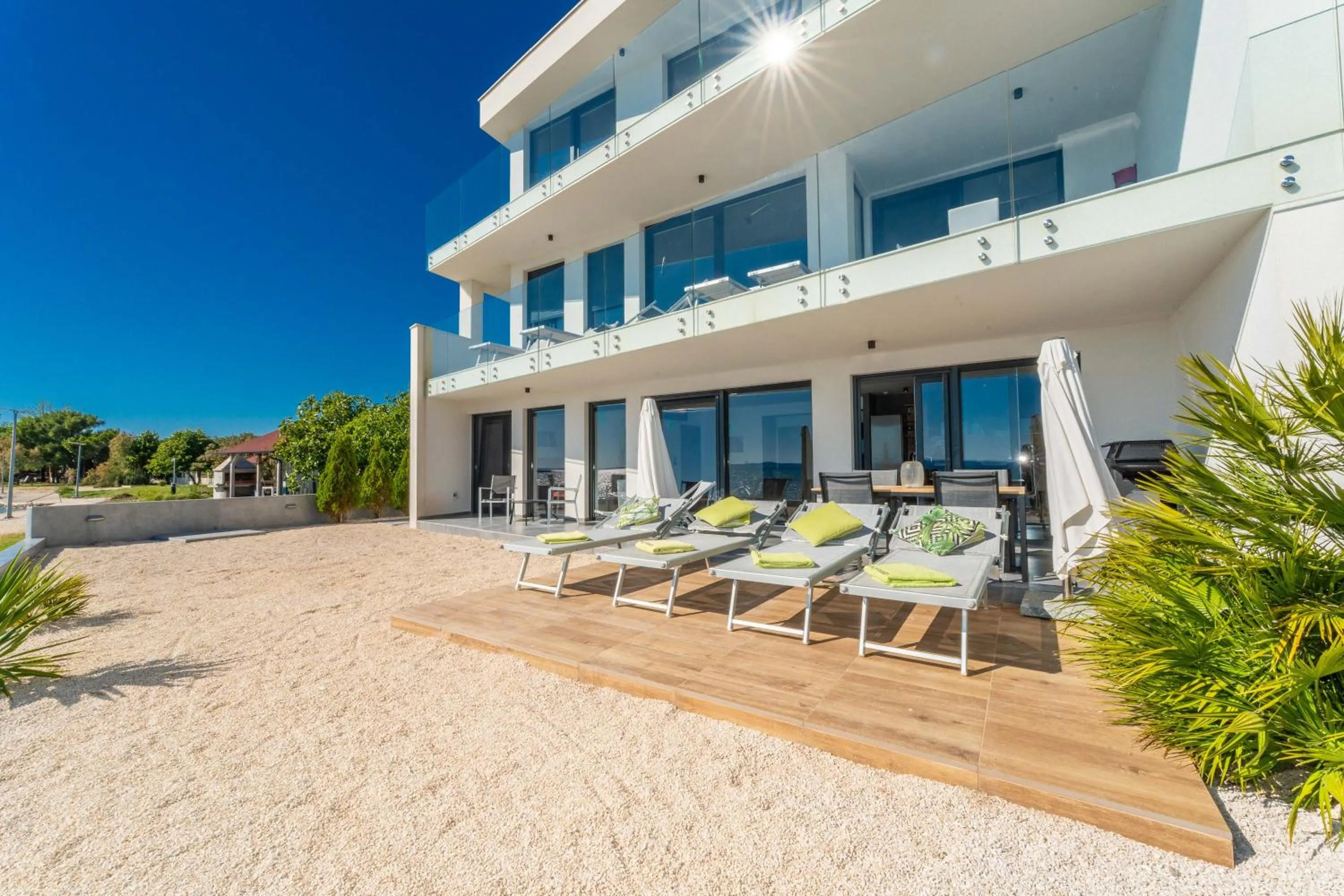 Jimmys Beach Privlaka direkt am Meer und beheiztem Pool