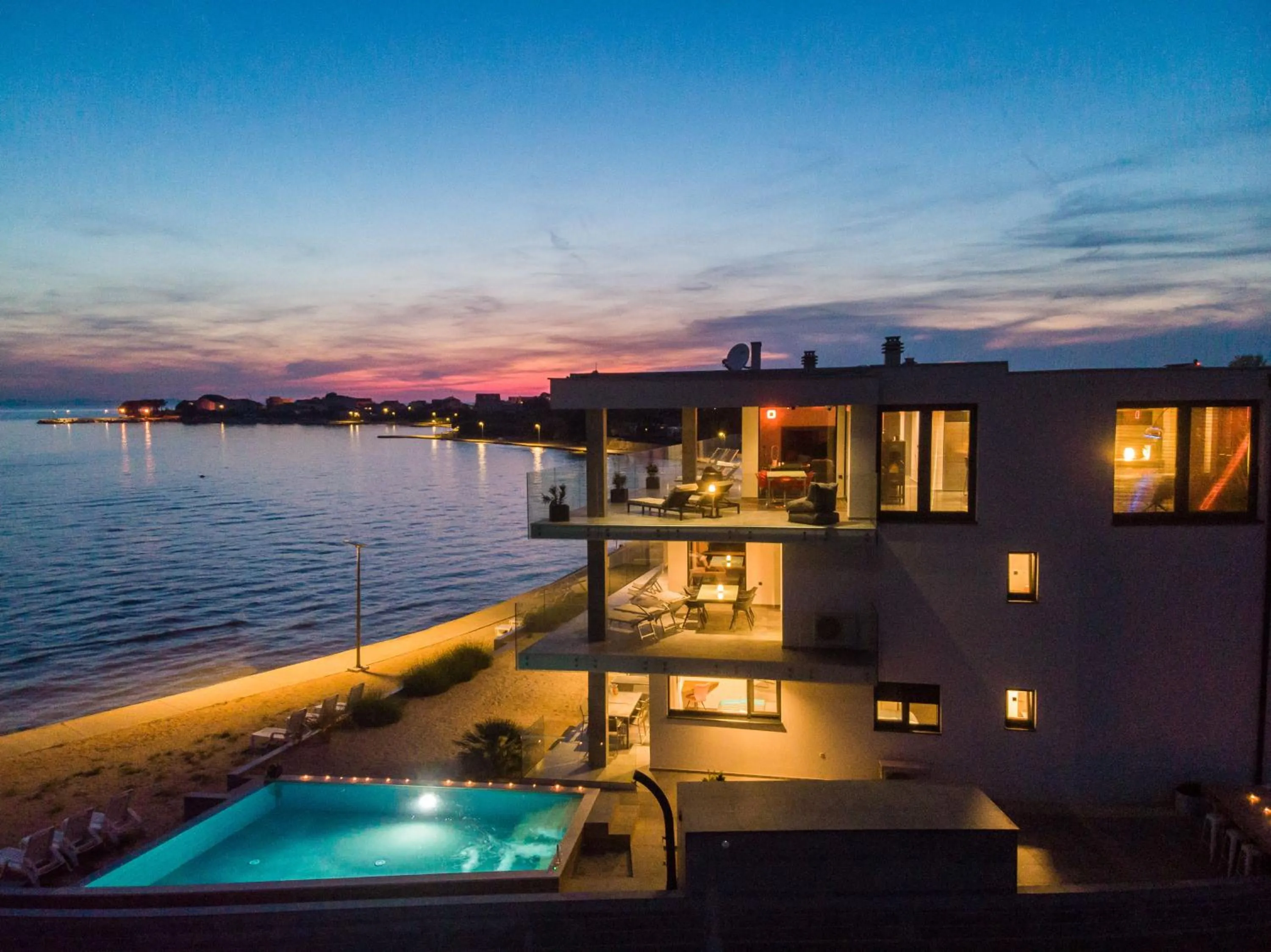 Jimmys Beach Privlaka direkt am Meer und beheiztem Pool