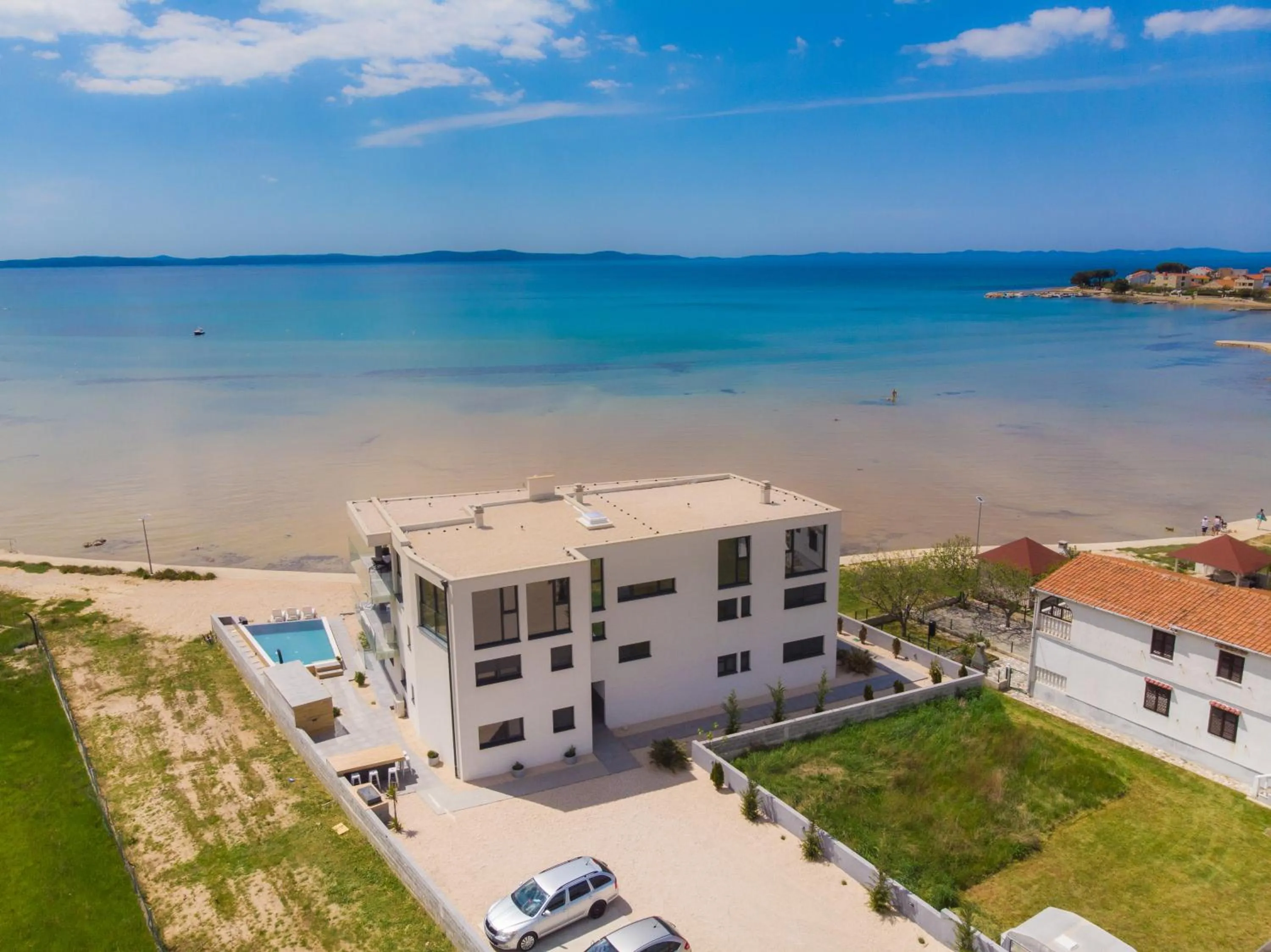 Jimmys Beach Privlaka direkt am Meer und beheiztem Pool